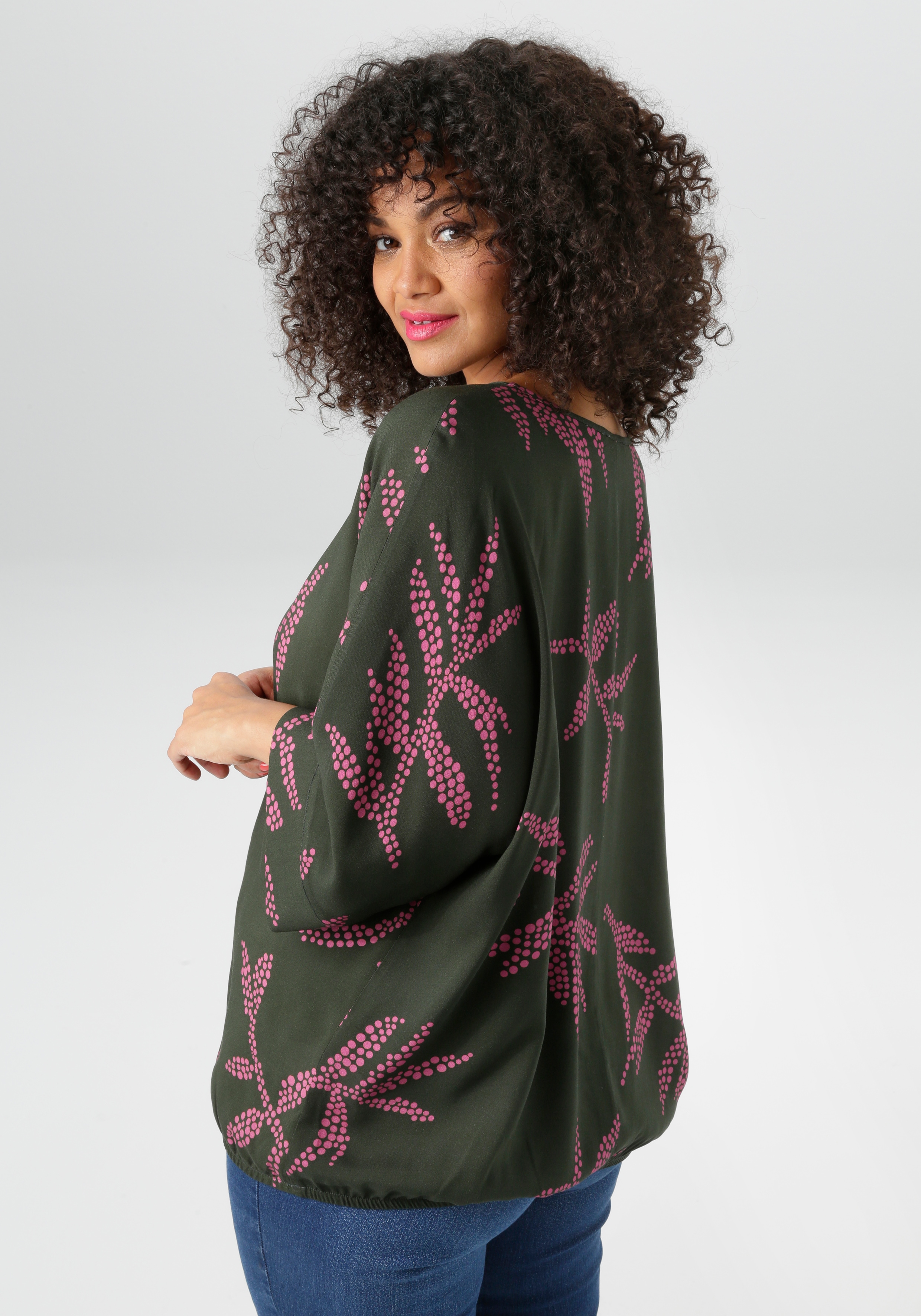 Thumbnail - Aniston PLUS Schlupfbluse mit großflächigem Blumendruck