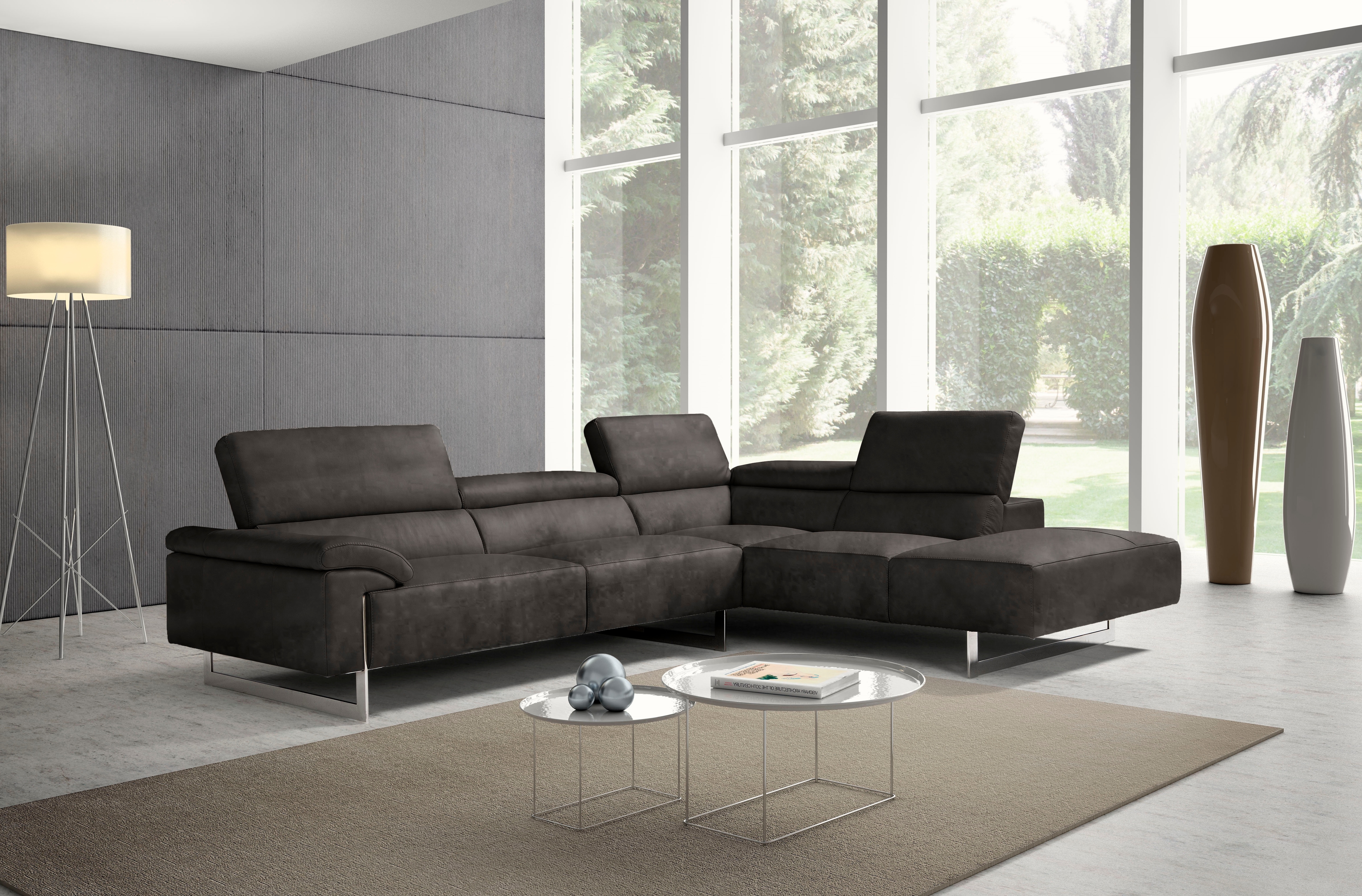 Egoitaliano Ecksofa "Malika, elegant und bequem, Designsofa, L-Form" mit Ottomane, inkl. Kopfteilverstellung und chromfarbenen Metallfüßen