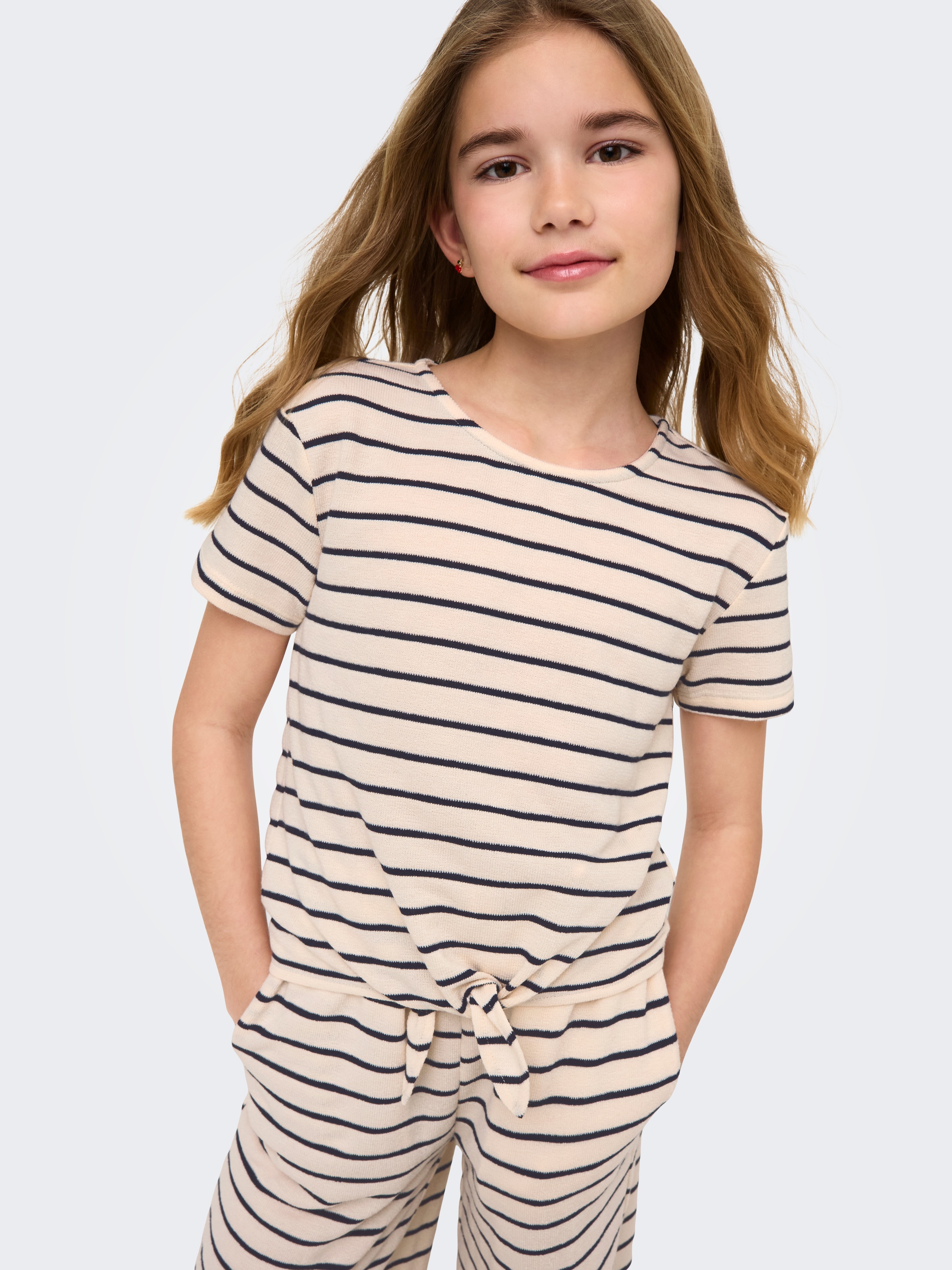 KIDS ONLY T-Shirt "KOGJANA SS STRIPED KNOT TOP JRS" mit coolem Knotendetail