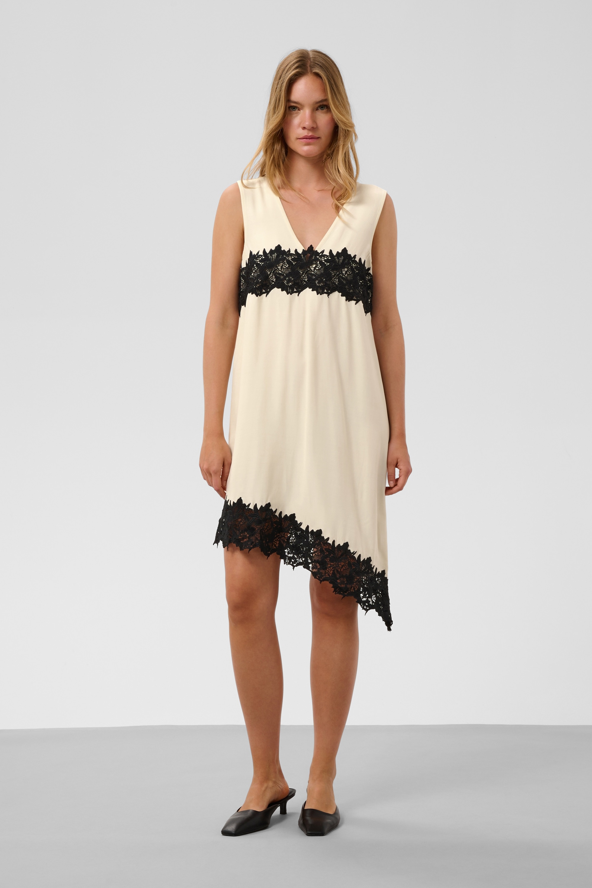 SOAKED IN LUXURY Midikleid »Damen Kleid SLLantana«