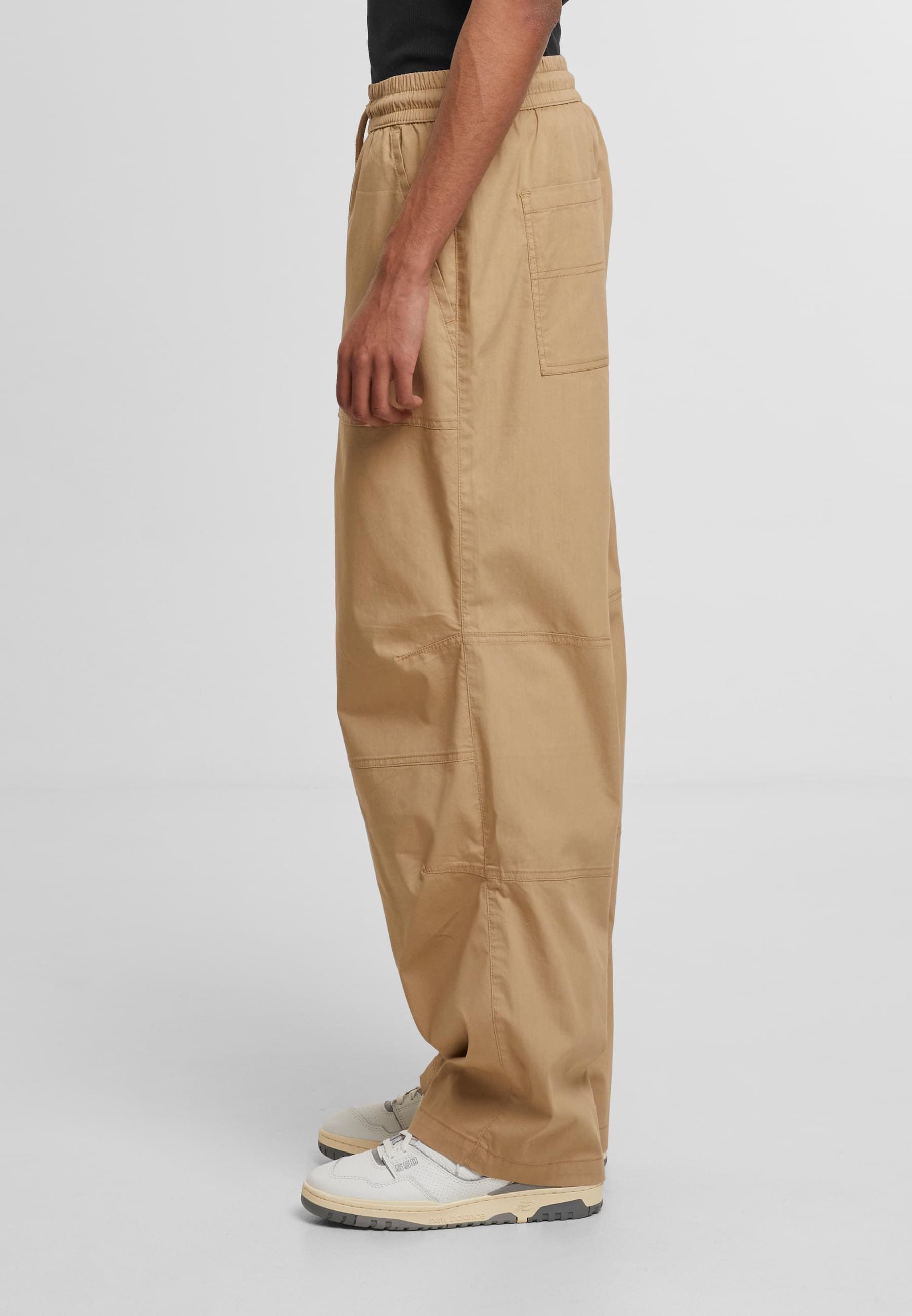 URBAN CLASSICS Stoffhose »Urban Classics Loose Fit Pants With Darts«, (1 tlg.)