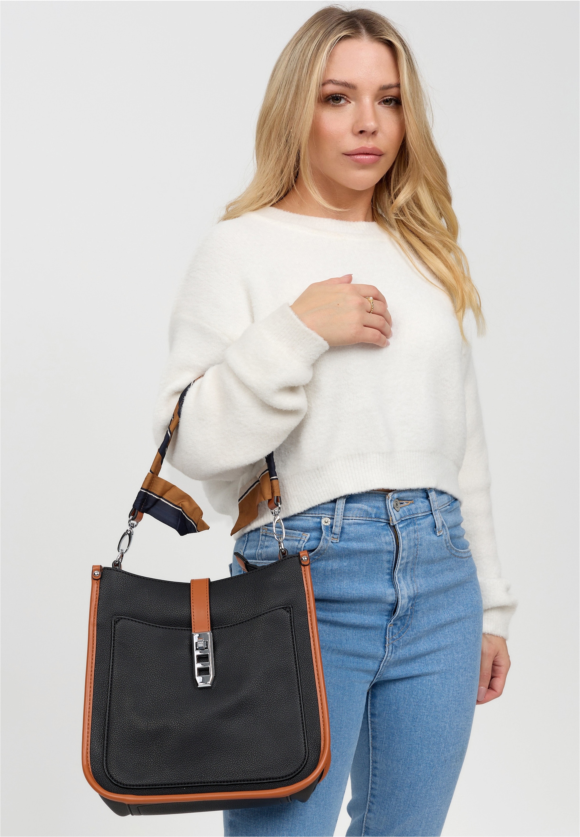 Harpa Schultertasche »JAVANA« in zeitlosem Design