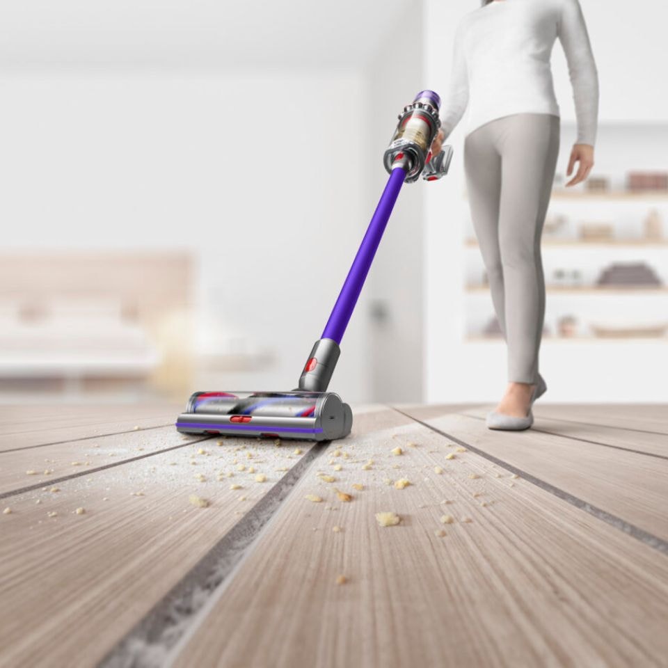 DYSON Akku-Hand-und Stielstaubsauger »Dyson V11ᵀᴹ Advanced« Haarentwirrungstechnologie, keinen Saugkraftverlust