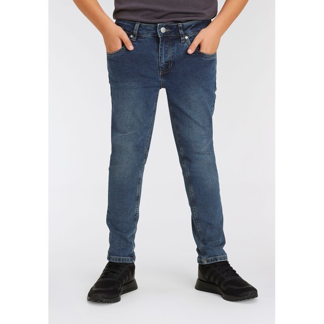 | online kaufen schmalem Bein« KIDSWORLD »mit BAUR Stretch-Jeans