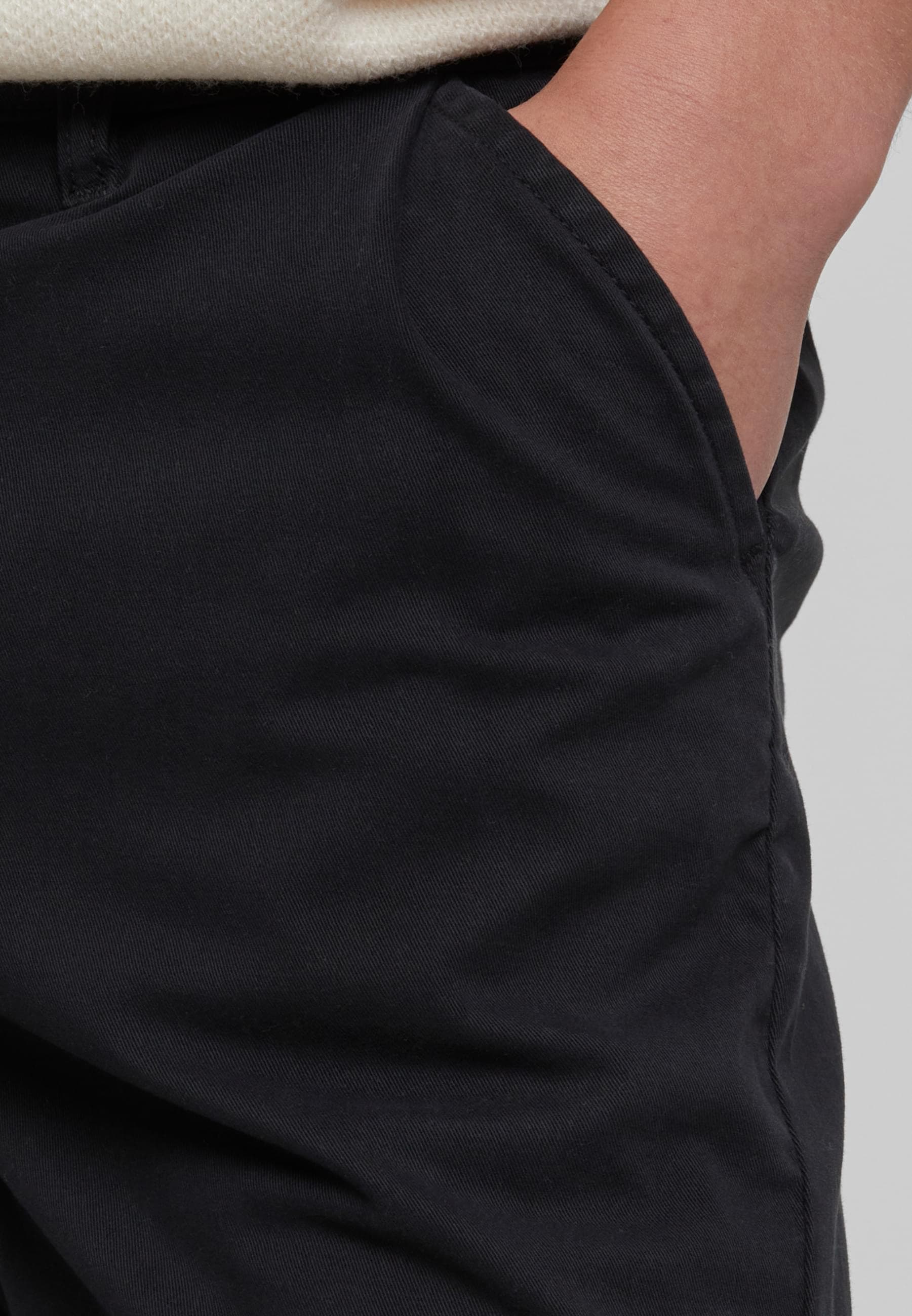 URBAN CLASSICS Stoffhose »Urban Classics Pleated Twill Pants«, (1 tlg.)