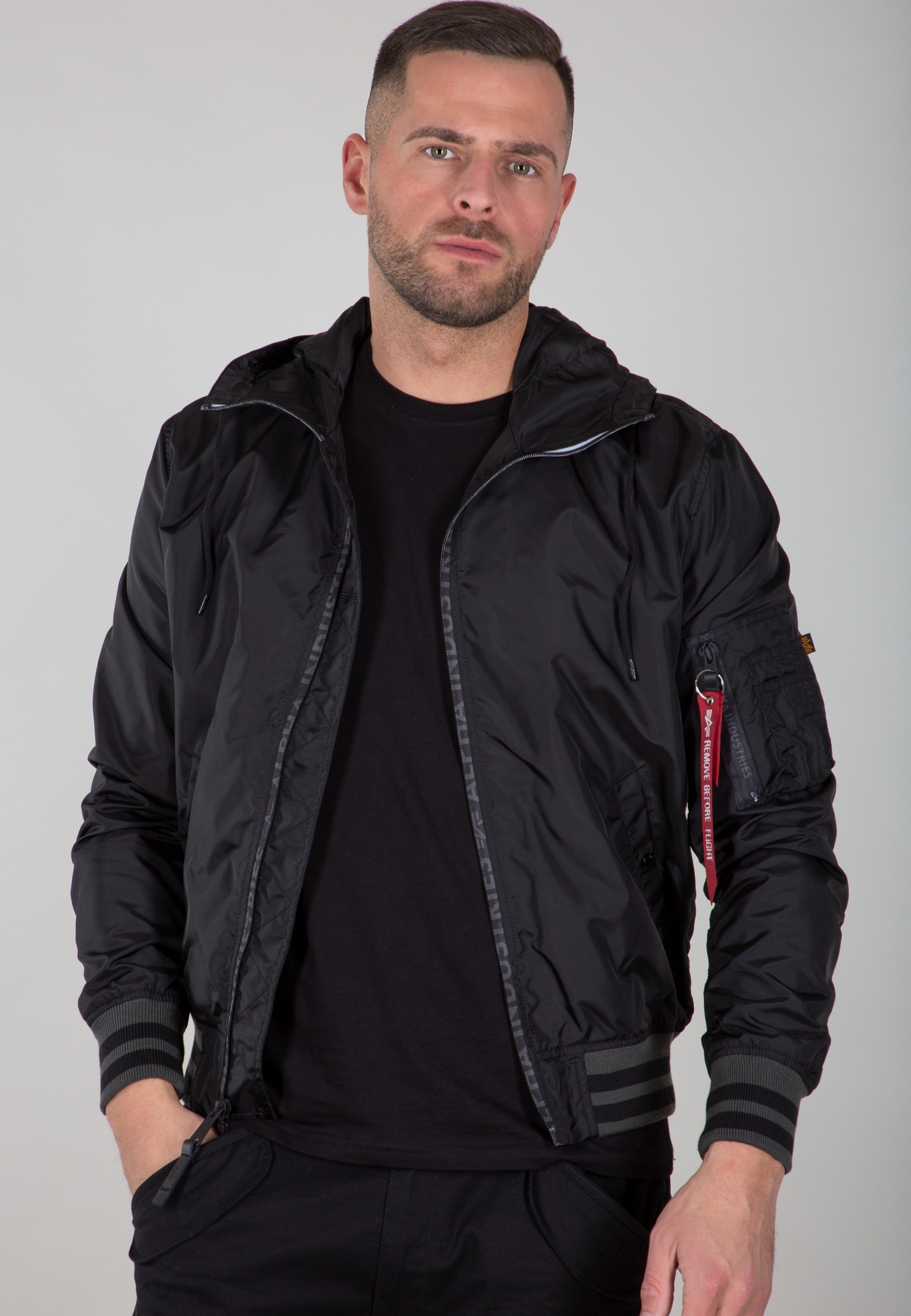 Alpha Industries Bomberjacke "Alpha Industries Men - Bomber Jackets MA-1 LW Hooded PZ"