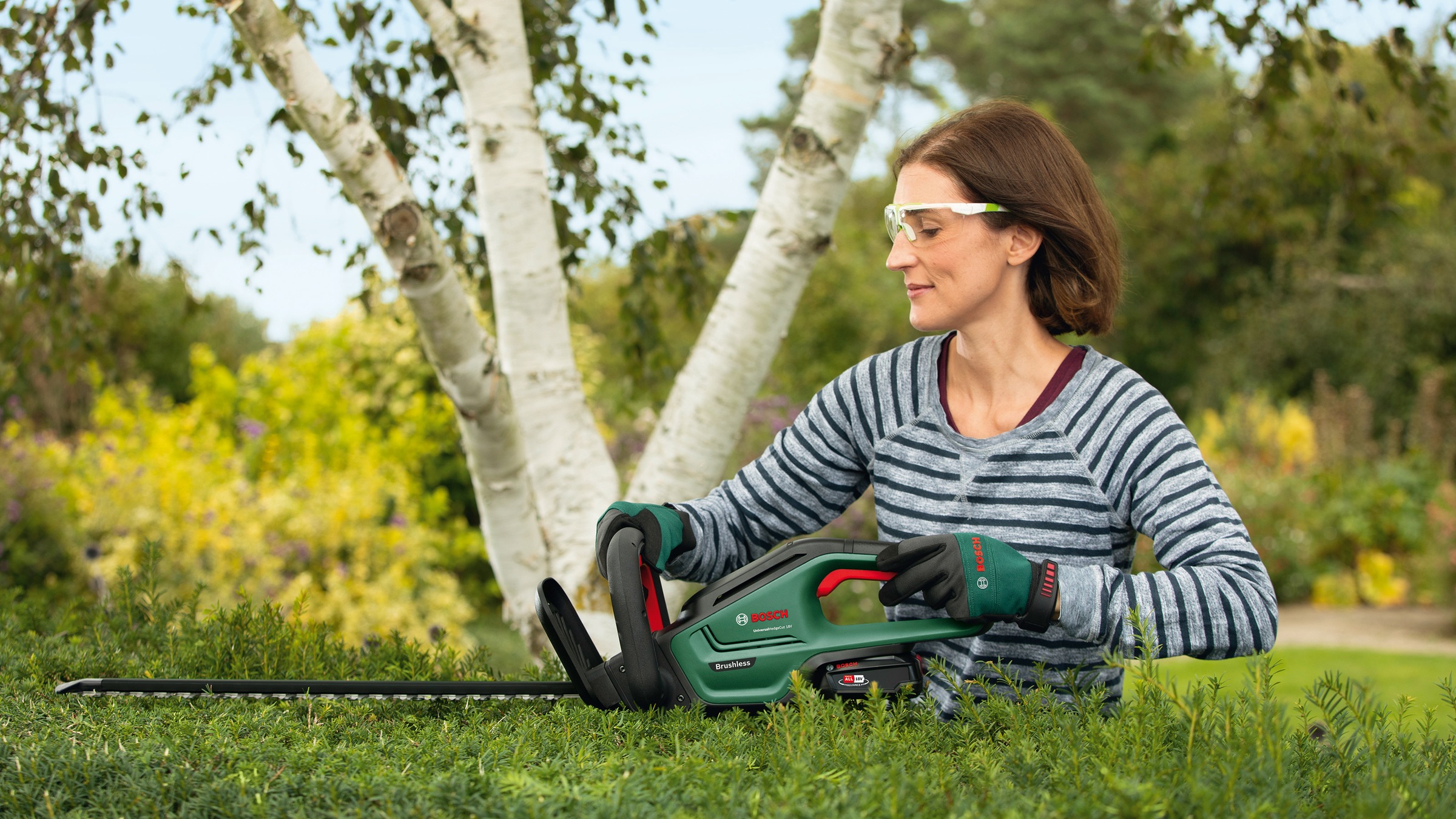 Bosch Home & Garden Akku-Heckenschere »Universal Hedge Cut18-50«, (Set), 50 cm Schnittlänge, mit Akku und Ladegerät