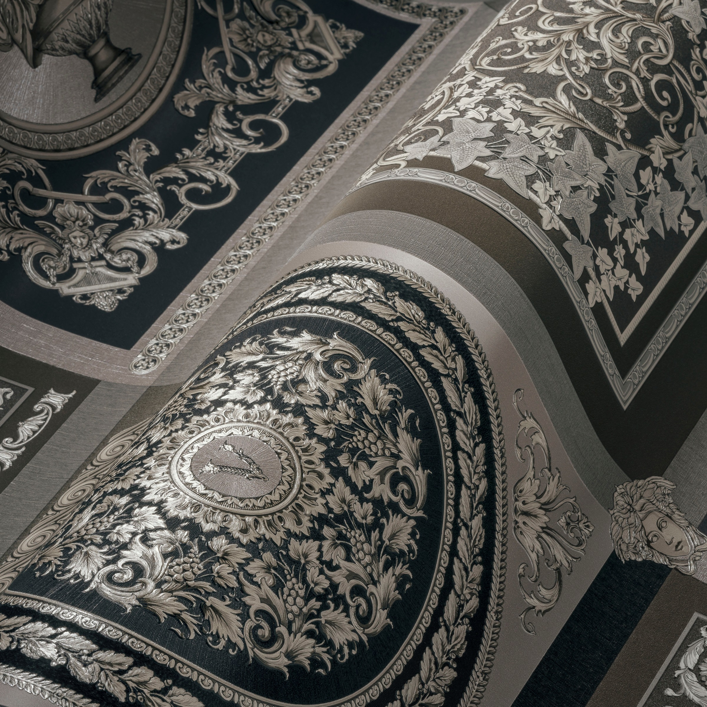 Versace Vliestapete »Wallpaper Versace 5 Design Patchwork«, leicht glänzend, auffallende Fliesen-Tapete