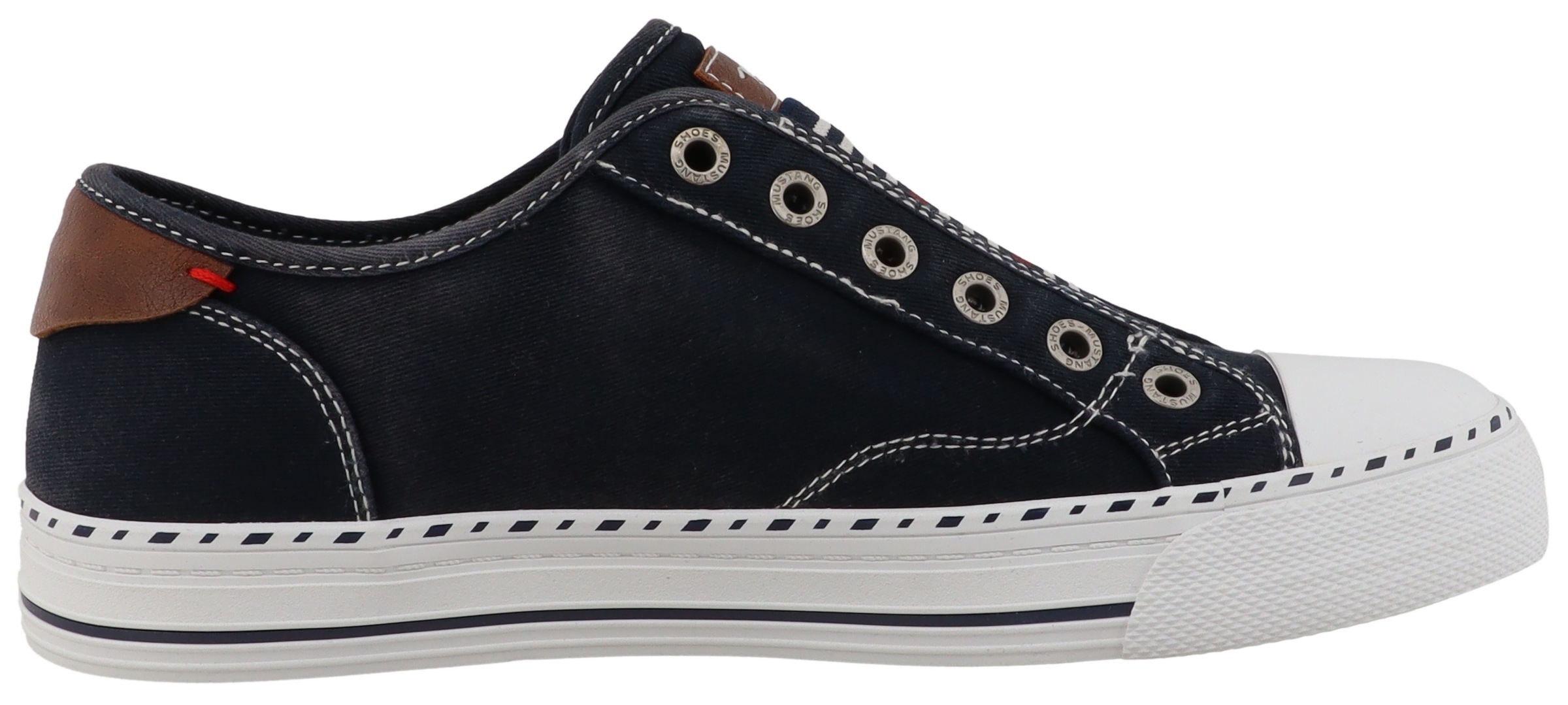 Mustang Shoes Slip-On Sneaker »Magdalena«  Freizeitschuh, Slipper, Schlupfschuh mit Kontrastbesätzen