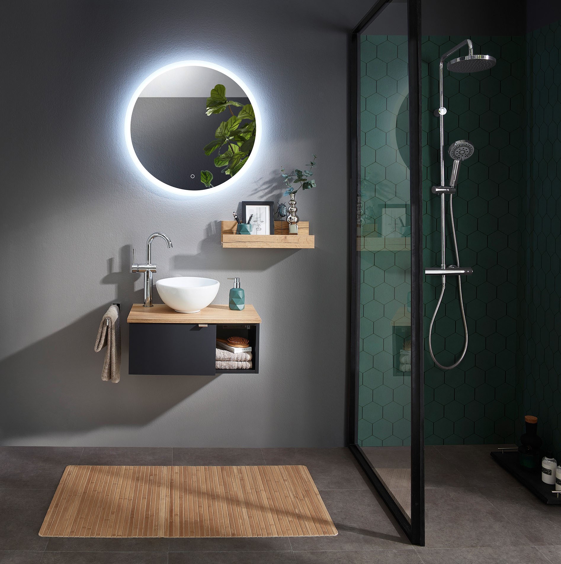 Saphir Badmöbel-Set »Serie 6915«, (4 St.), Gäste-Bad, 70 cm breit, mit LED-Spiegel, offenem Fach und 1 Tür