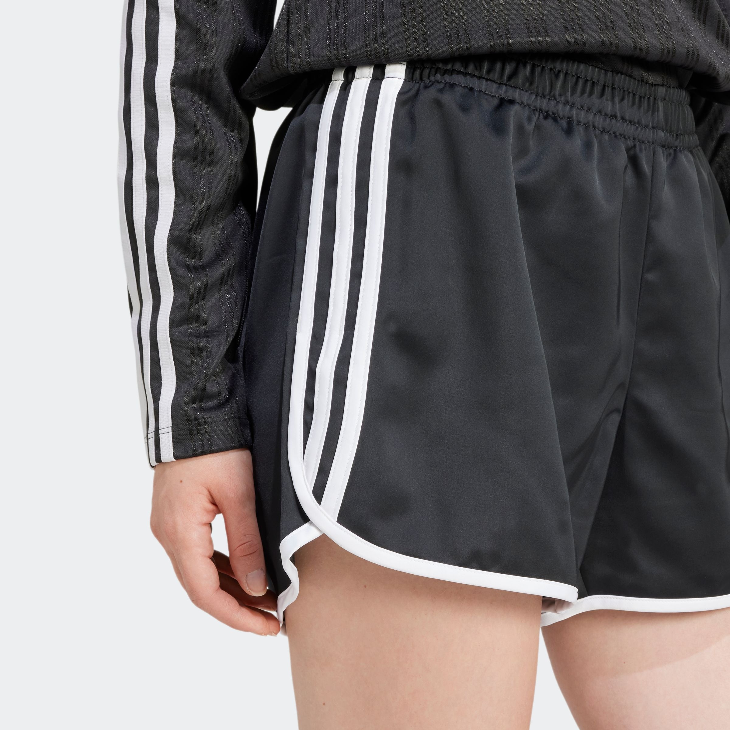 Thumbnail - adidas Originals Shorts "ADICOLOR 3-STREIFEN SPRINTER" lockere Passform, mit Elasthan-Anteil, für vielseitige Aktivitäte...