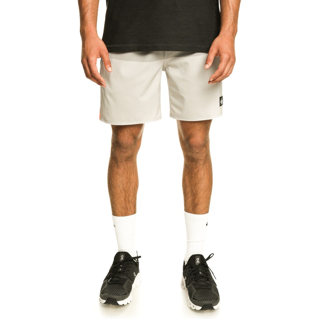 Quiksilver Trainingsshorts »Omni Stretch 17"« Quiksilver Trainingsshorts »Omni Stretch 17"«