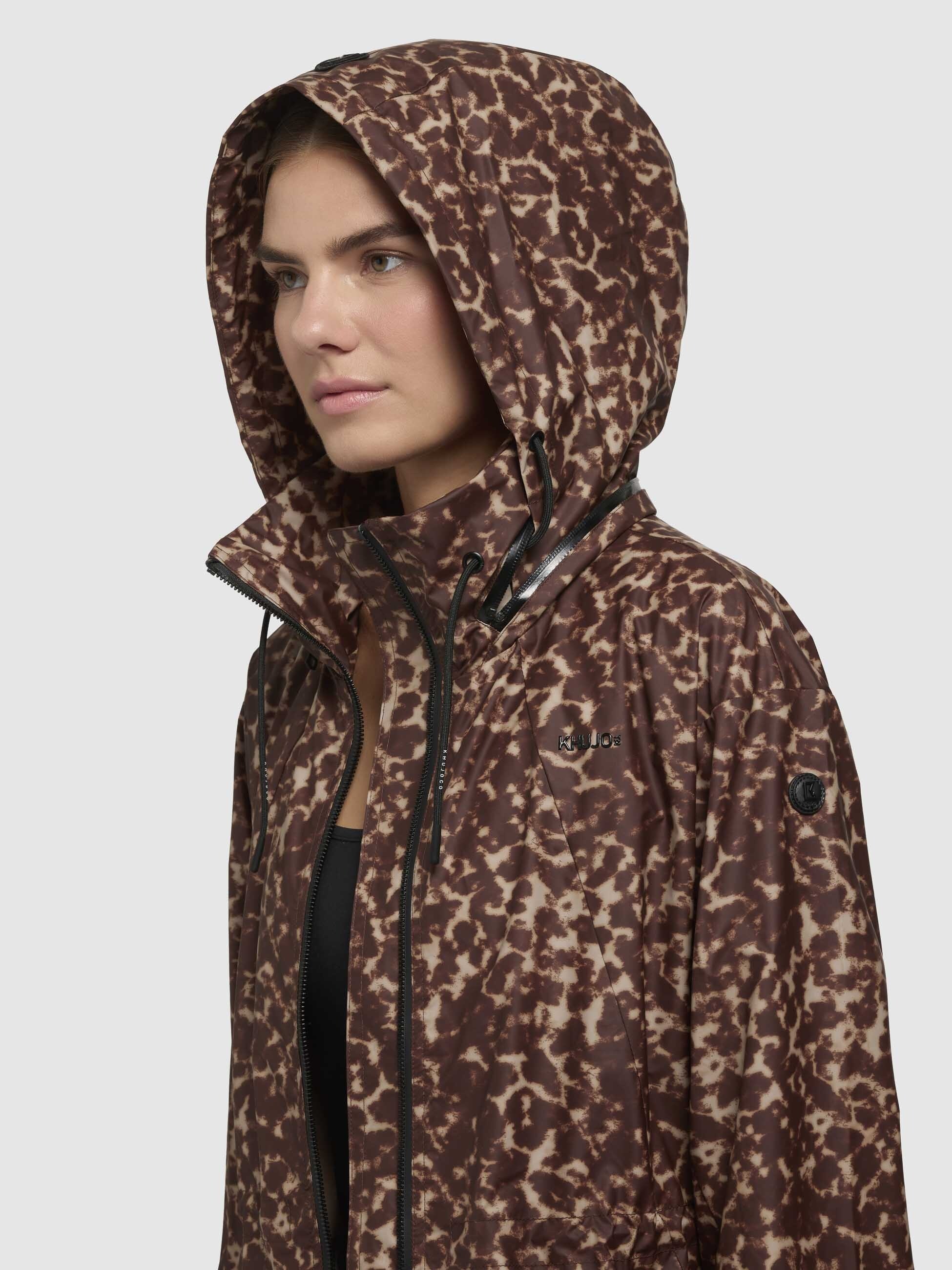 khujo Kurzmantel »ERTHE LEO PRINT«