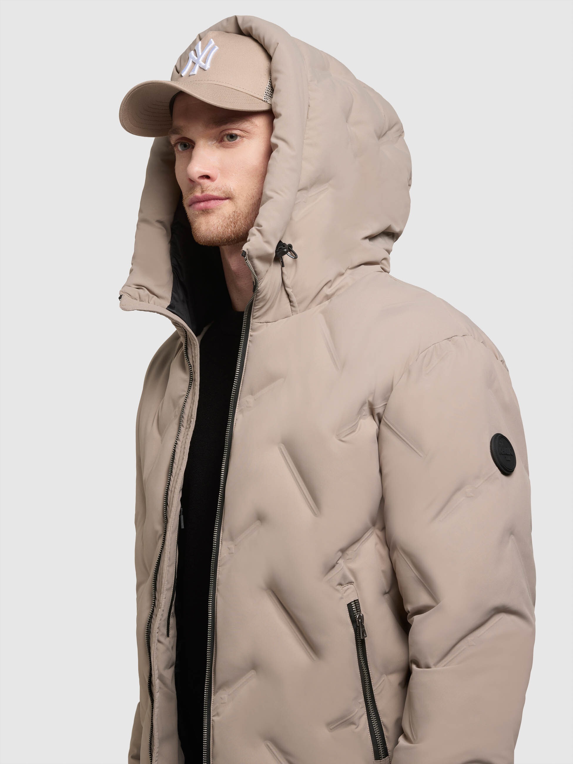 khujo Steppjacke »ONERT« mit Kapuze