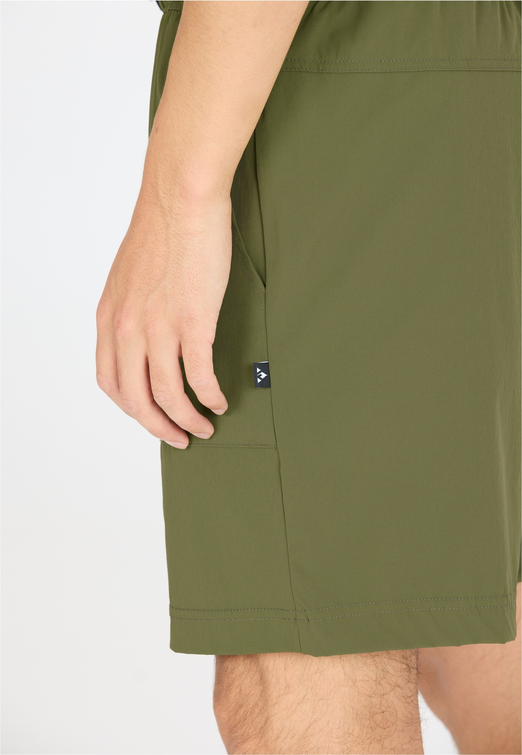 WHISTLER Shorts »Trek«  aus atmungsaktivem Material