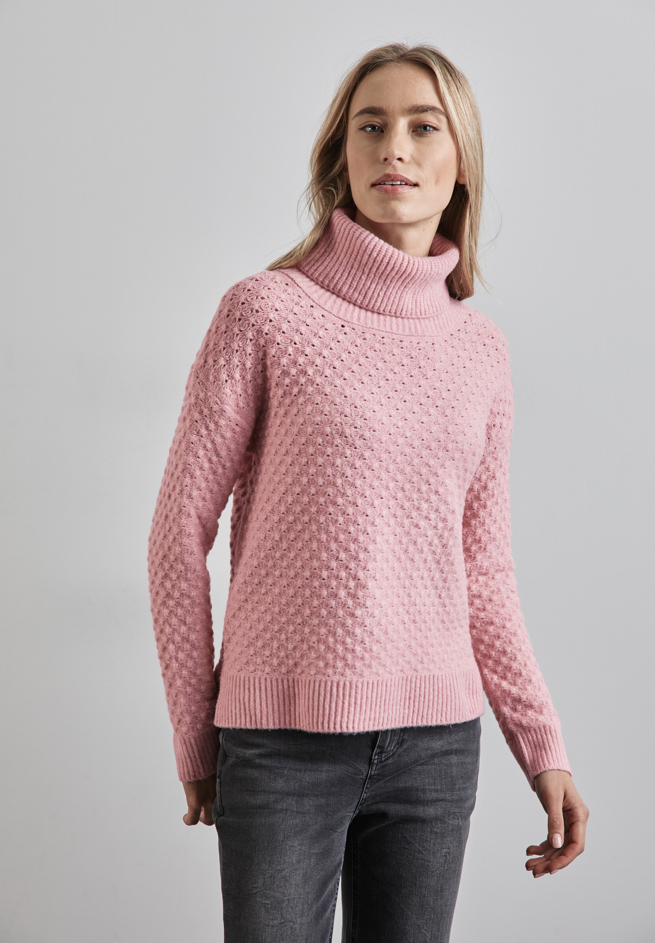 STREET ONE Rollkragenpullover iš elastingas Mater...