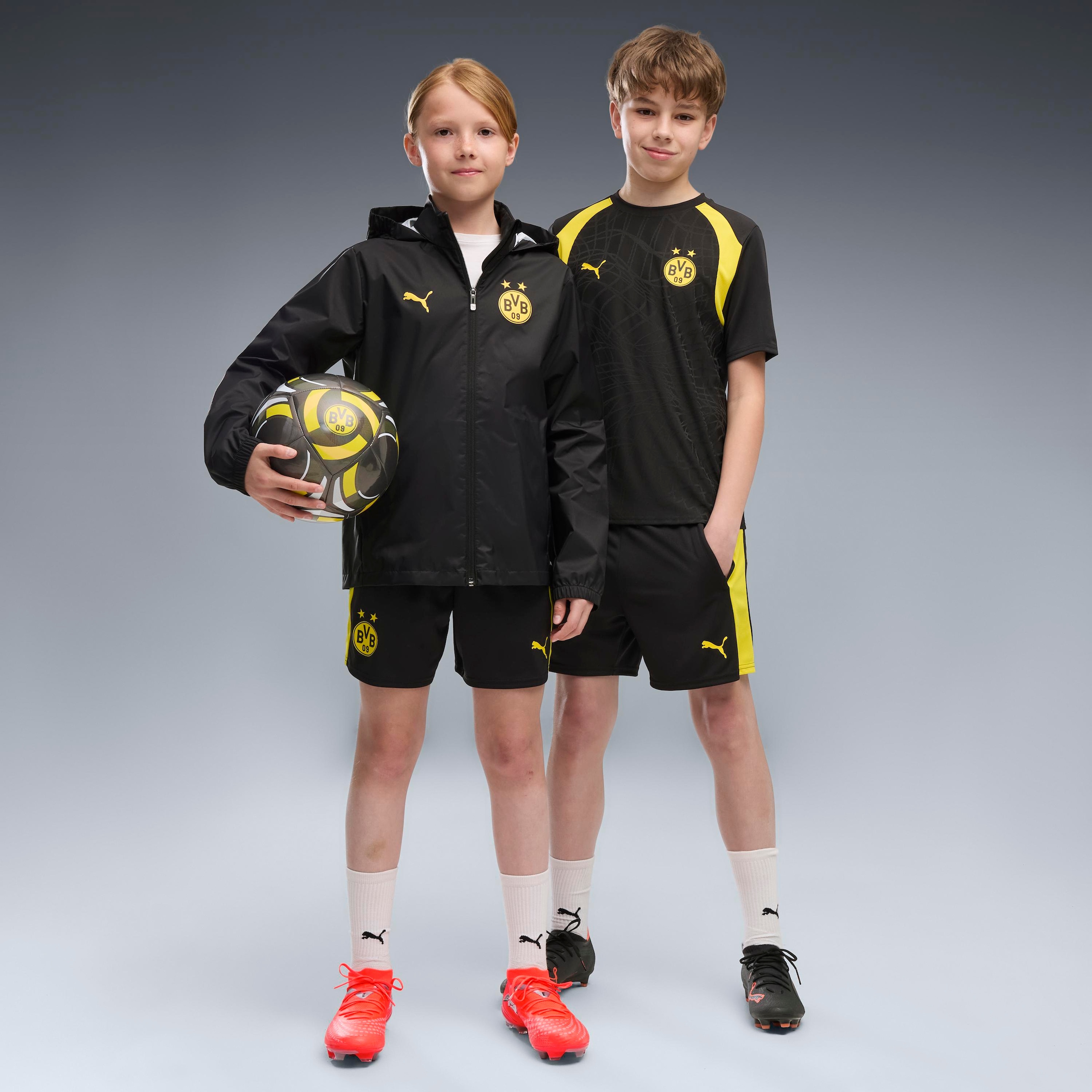PUMA Trainingsshorts »BVB TRAINING SHORTS WPOCKETS JR«  Regular Fit, sportlicher Stil, aus Polyester, mit Taschen