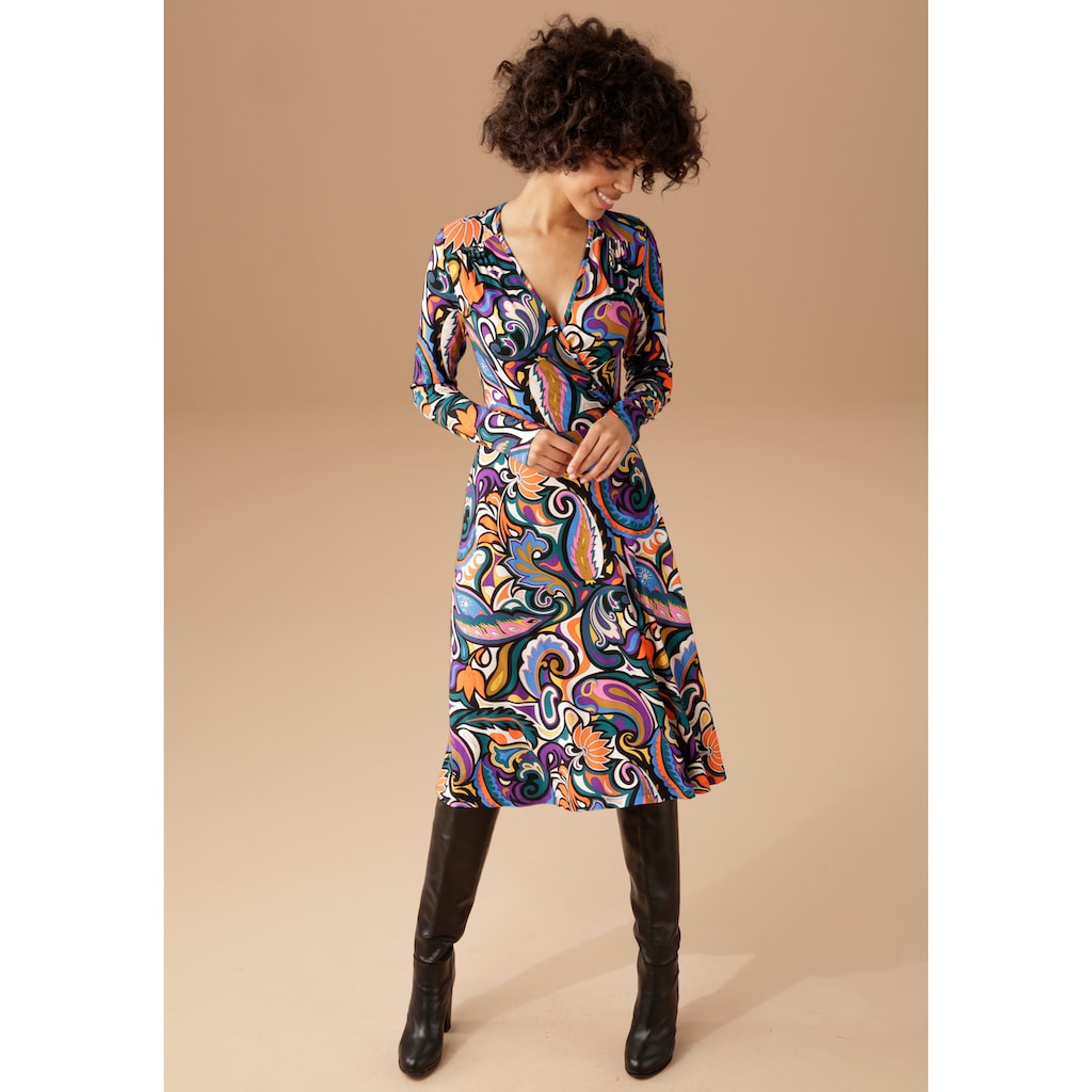 Aniston CASUAL Jerseykleid, mit farbenfrohem, graphischen Blumen- und Paisley-Druck - NEUE KOLLEKTION