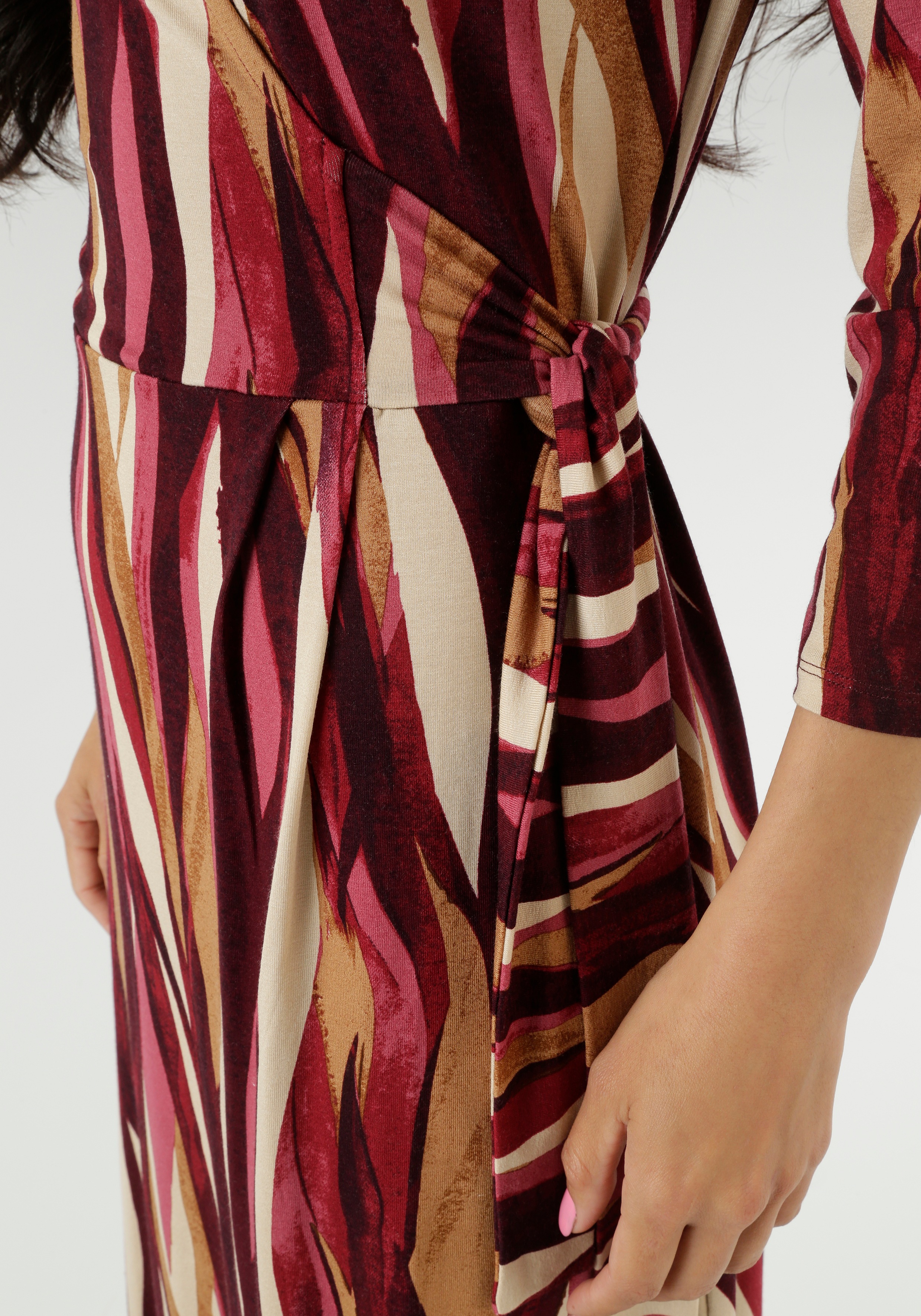 Thumbnail - Aniston SELECTED Jerseykleid in femininer Wickel-Optik