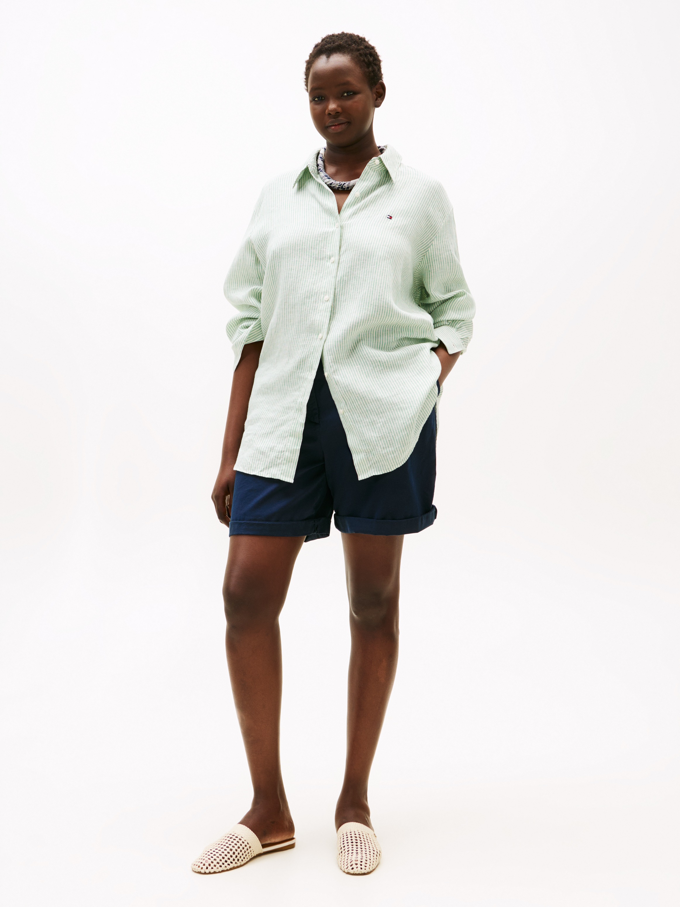 Thumbnail - Tommy Hilfiger Curve Shorts "CRV CO BLEND GMD CHINO SHORT" in Großen Größen, Chino Qualität, Logostickerei