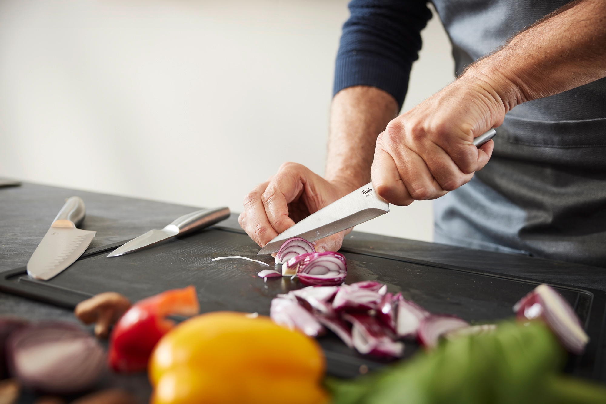 Fissler Universalküchenmesser »Essential«, (1 tlg.), handlich, Halbkropf, gerade Schneide, gewichteter Griff