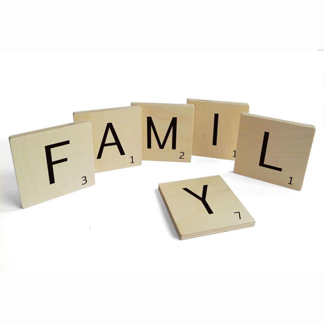 Wandspruch »Scrabble Deko Buchstaben Family«, (Set, 6 St., Schöne Wanddekoration),...