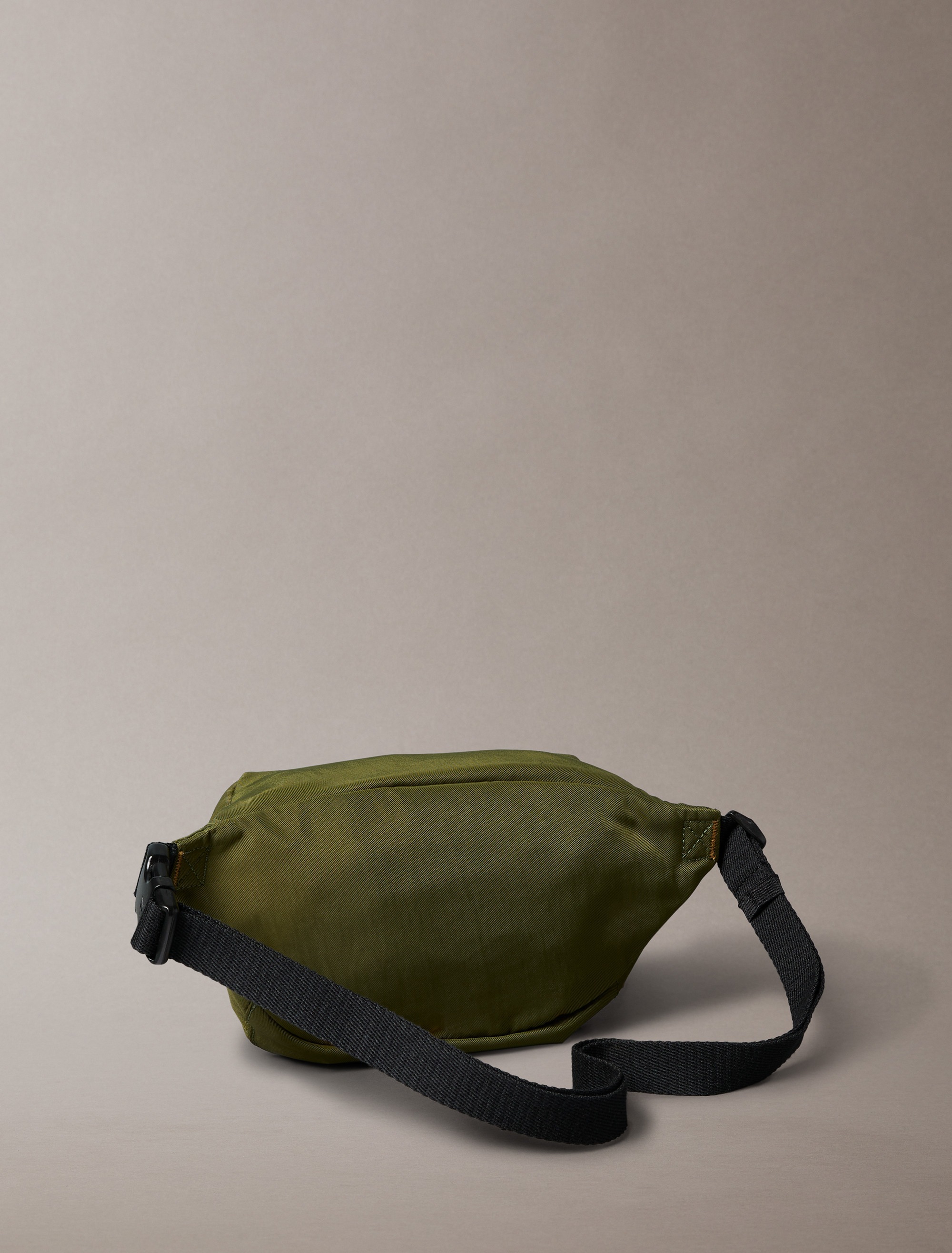 Thumbnail - Calvin Klein Gürteltasche "BOLD WAISTBAG" Crossbody Bag, Herren-Schultertasche, mit CK-Logo
