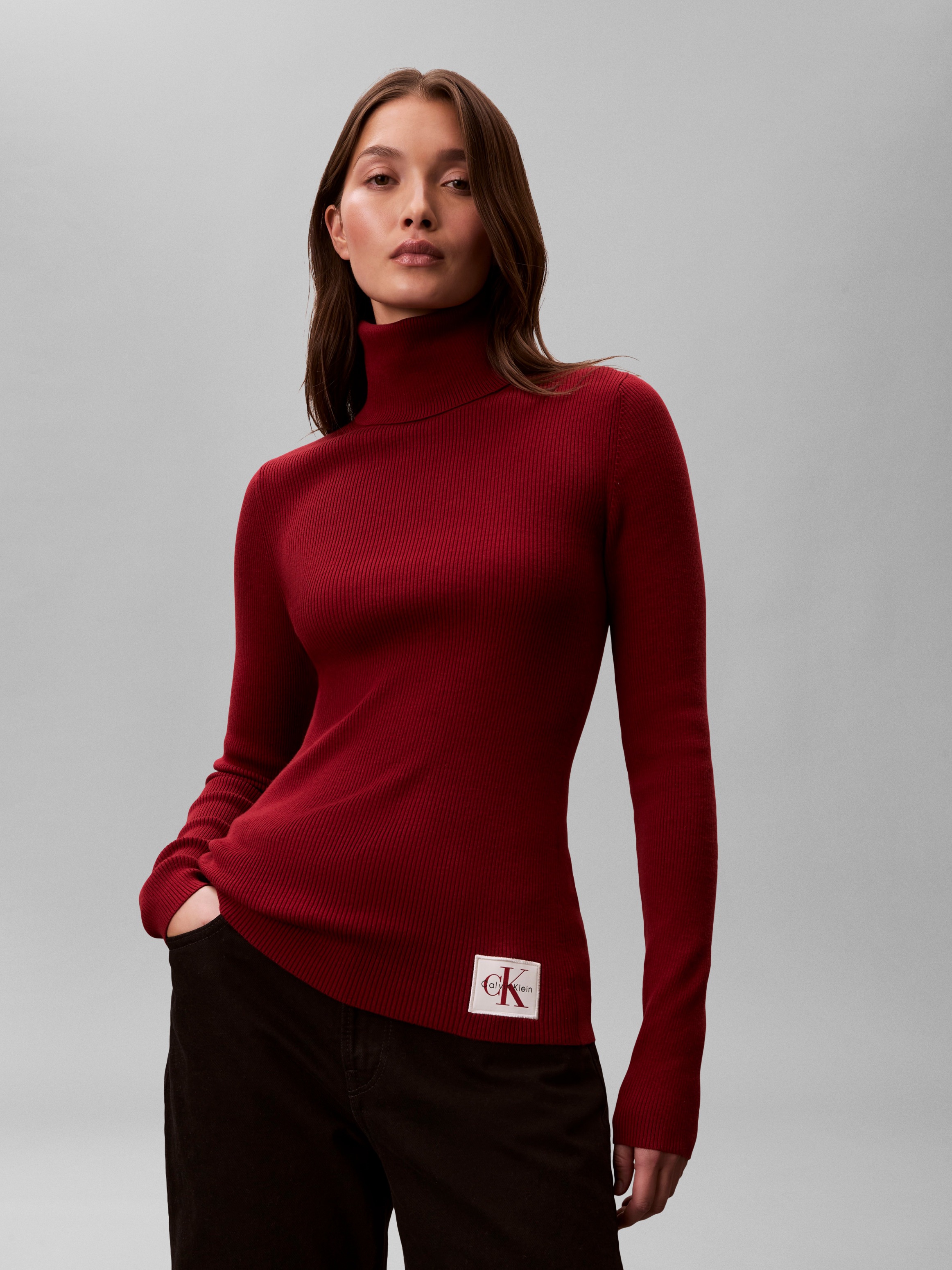 Calvin Klein Jeans Rollkragenpullover Rippstrick, figurbetonte Passform, Markenlabel