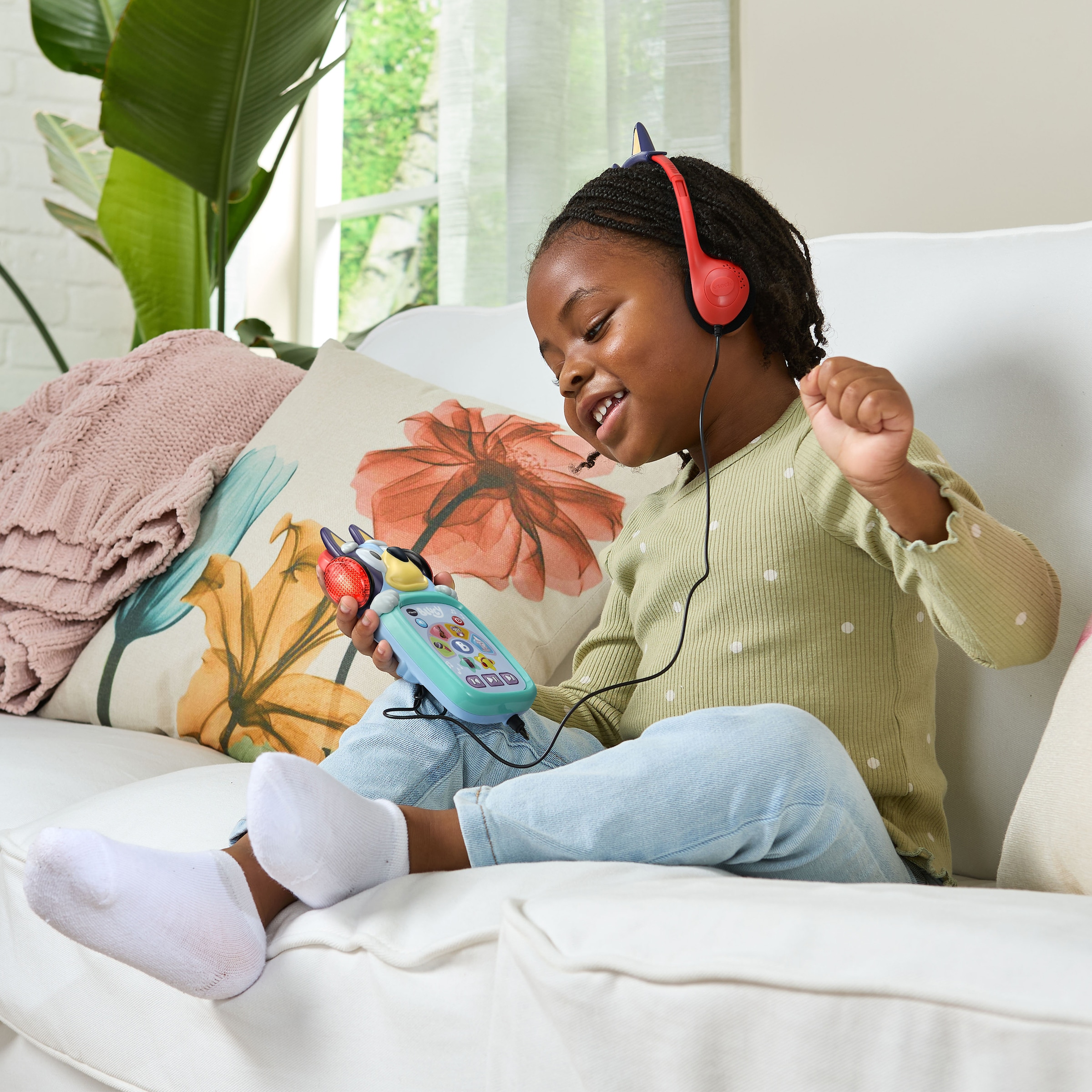 Vtech® Lernspielzeug »Bluey, Leuchtender Musikplayer« mit Licht und Sound