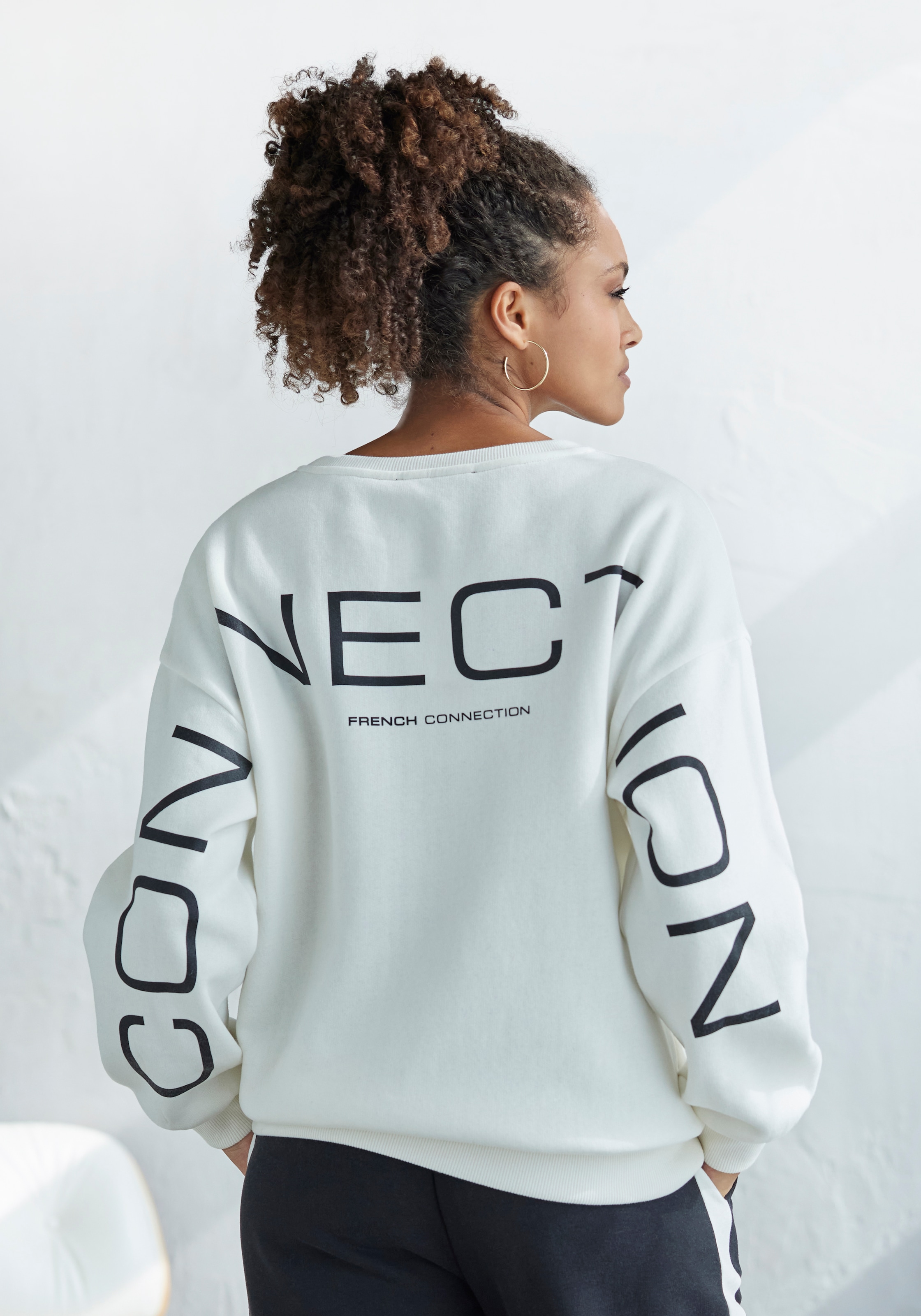 French Connection Sweatshirt, mit Schriftzug auf dem Rücken