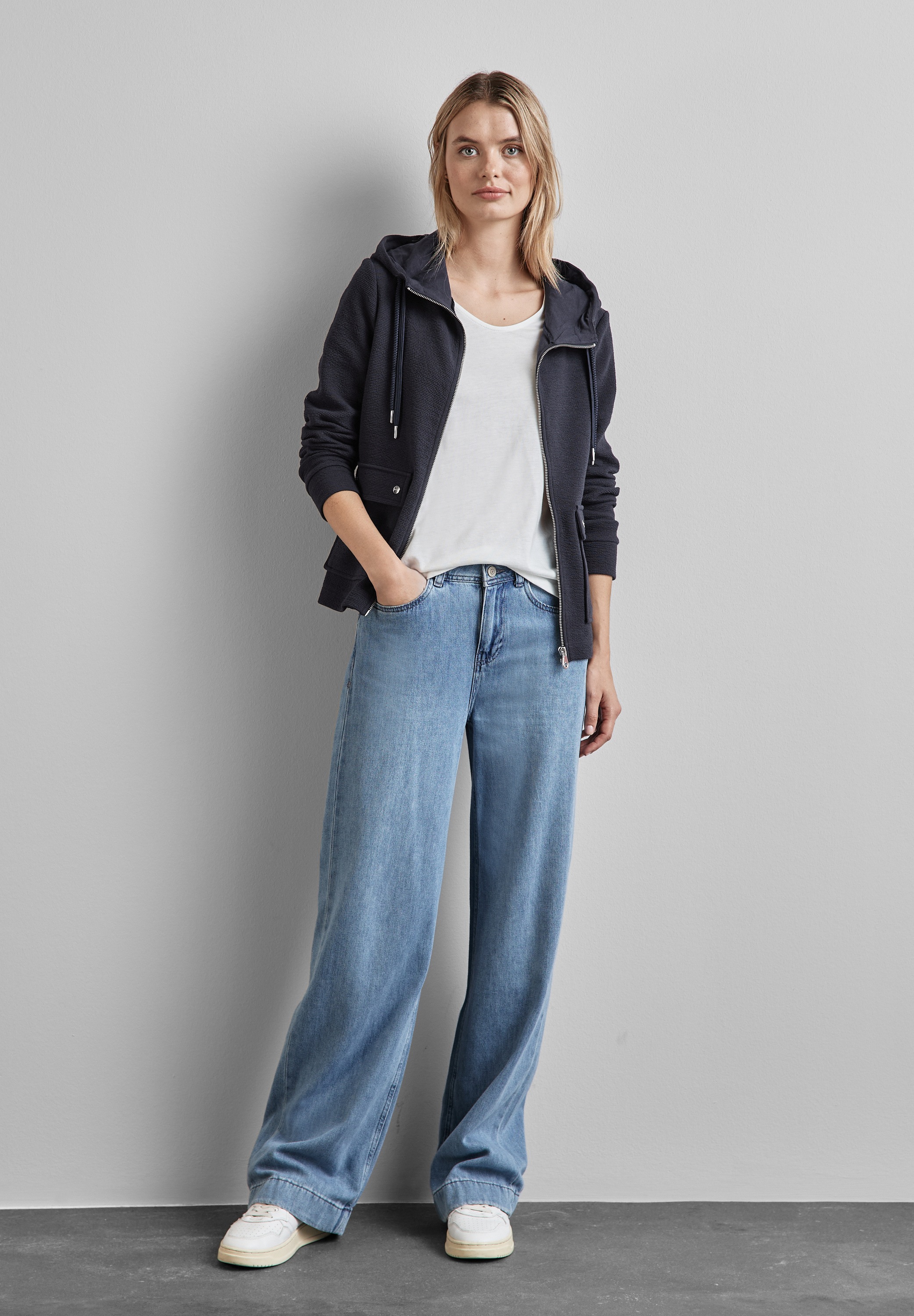 STREET ONE Sweatjacke, mit Kapuze