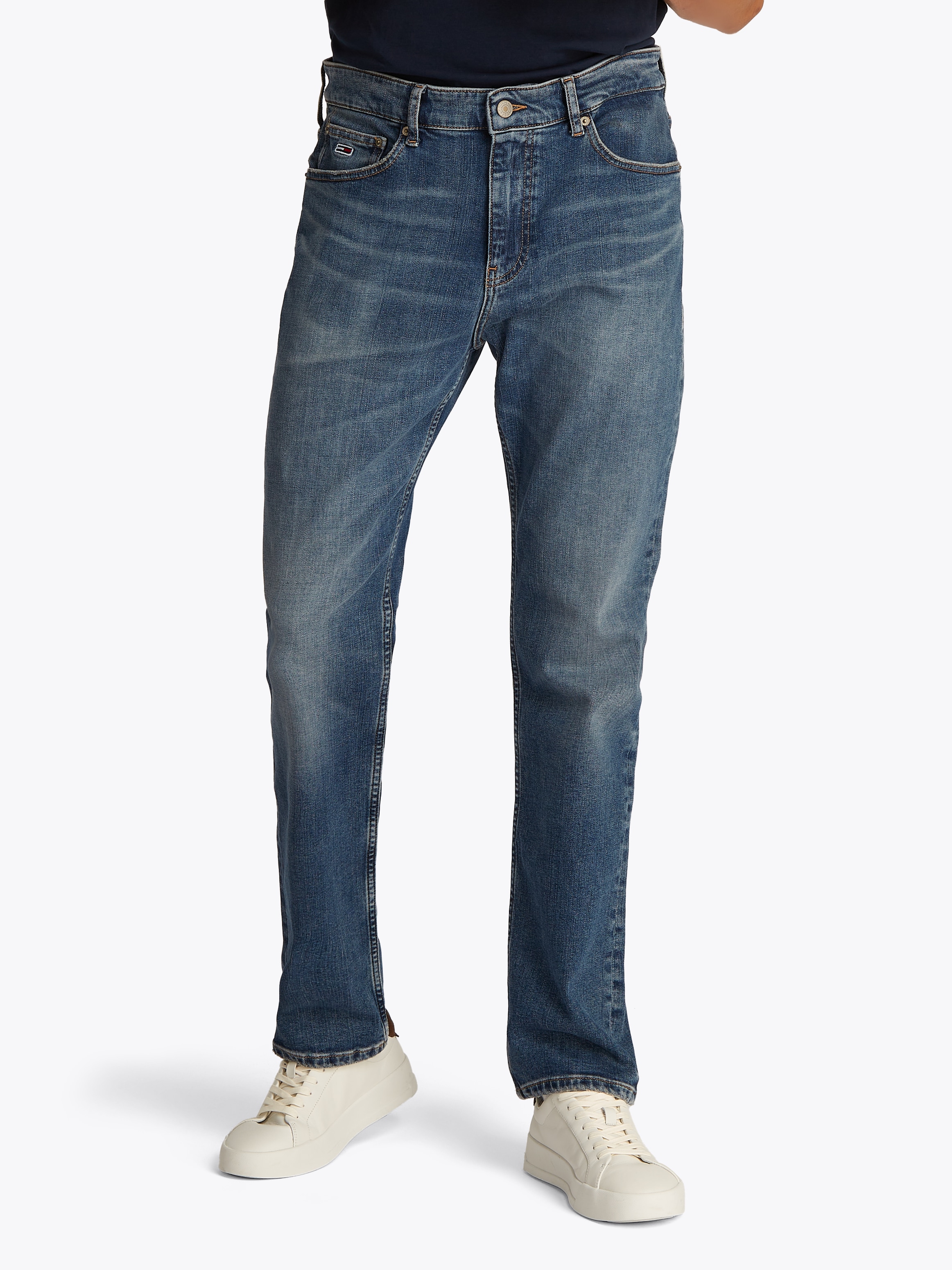 Tommy Jeans Slim-fit-Jeans »RYAN SLIM STRAIGHT«, mit Logoprägung