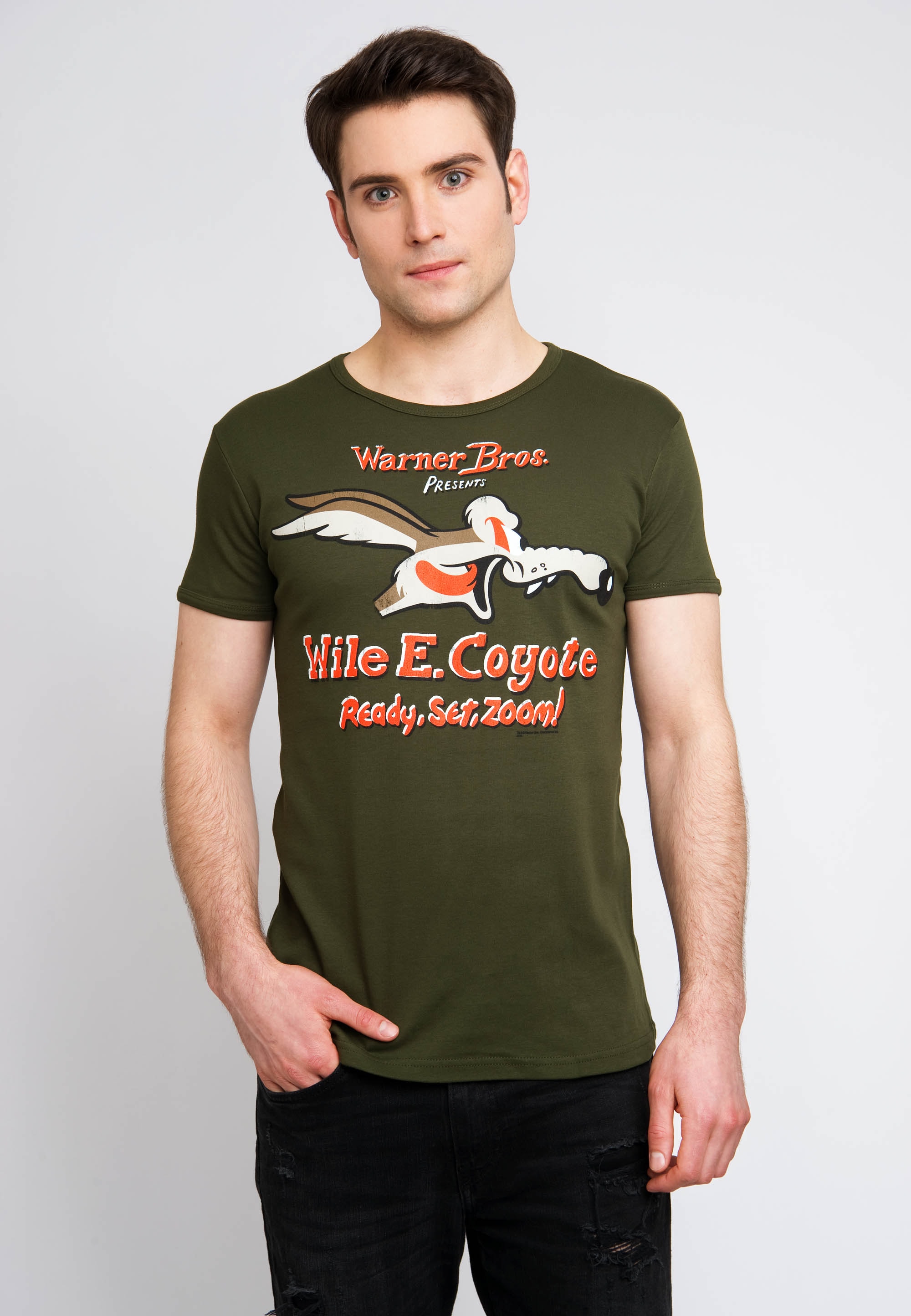 LOGOSHIRT T-Shirt »Coyote«, mit großem Looney Tunes-Druck