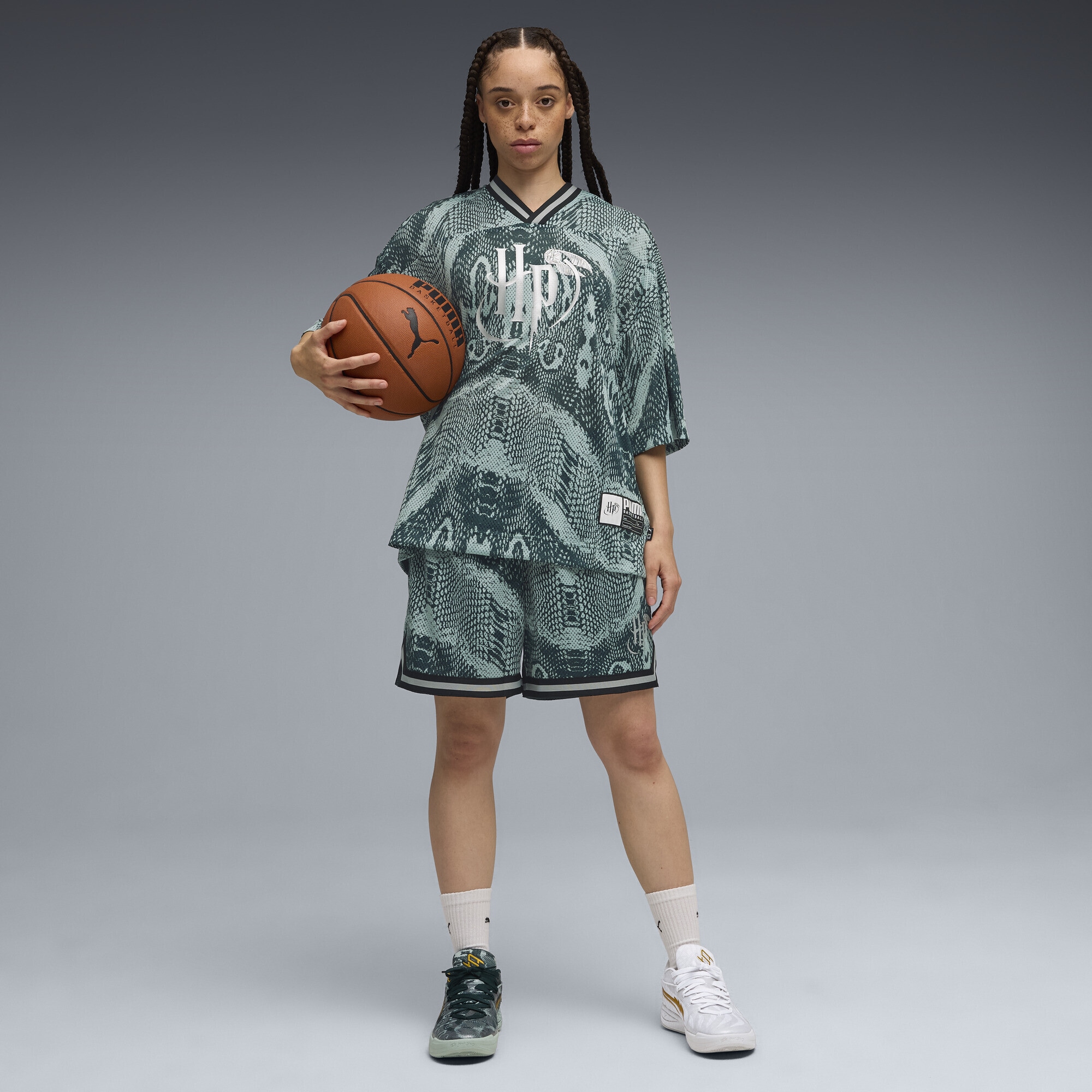 PUMA Shorts »PUMA HOOPS x HARRY POTTER™ Shorts Damen«