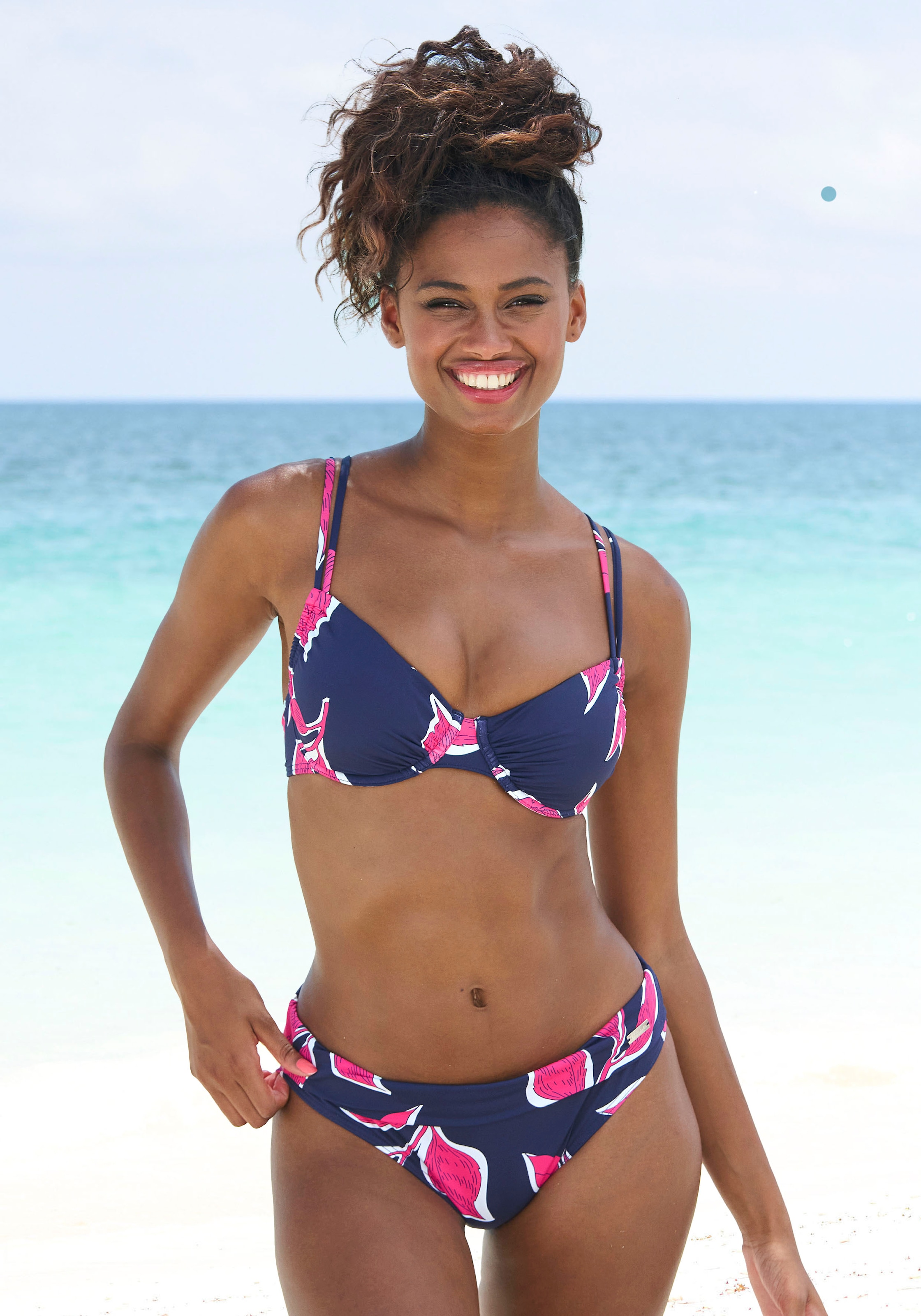 LASCANA Bügel-Bikini-Top, im Blätter-Design
