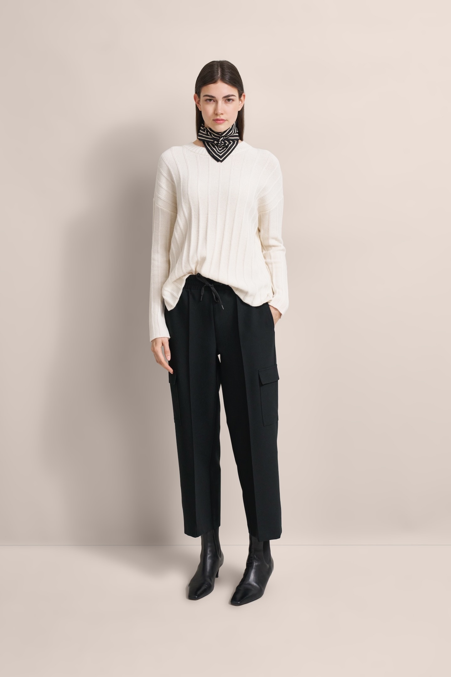 bugatti Stoffhose, mit Cargotaschen