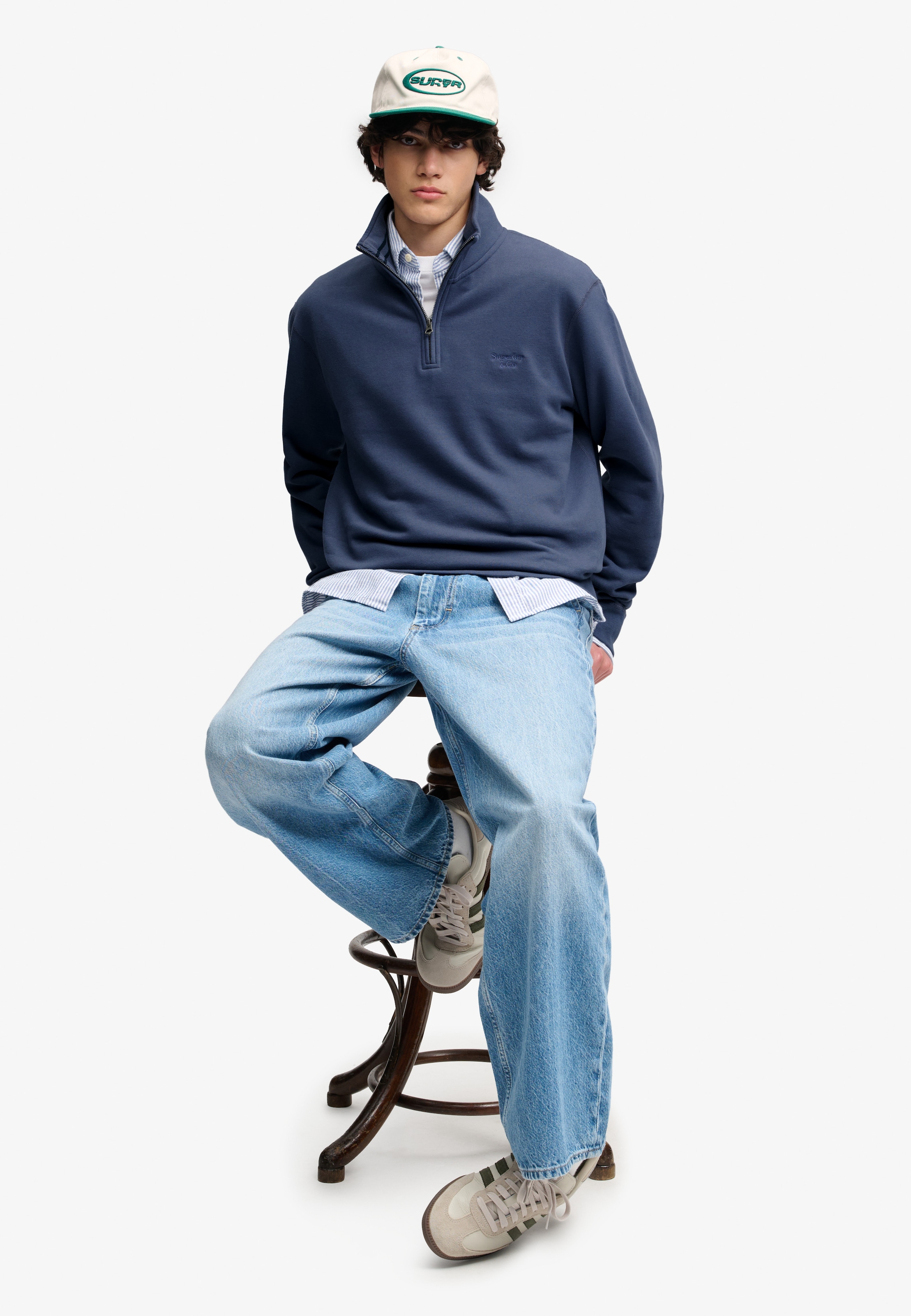 Superdry Sweatshirt »ESSENTIAL SERIF LOGO HALF ZIP«, Baumwollmischung
