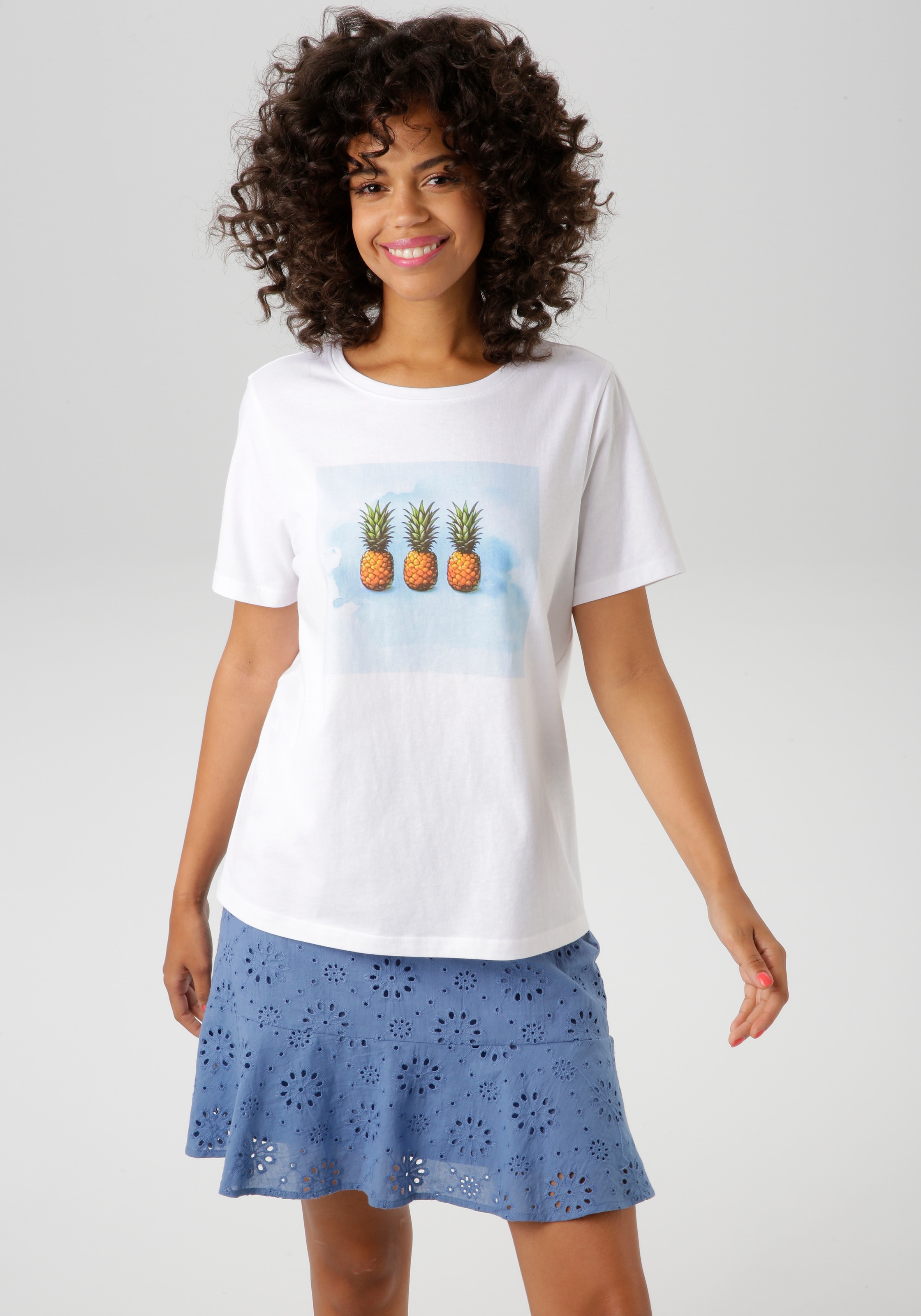 Aniston CASUAL T-Shirt, mit tropischem Ananas-Frontdruck günstig online kaufen