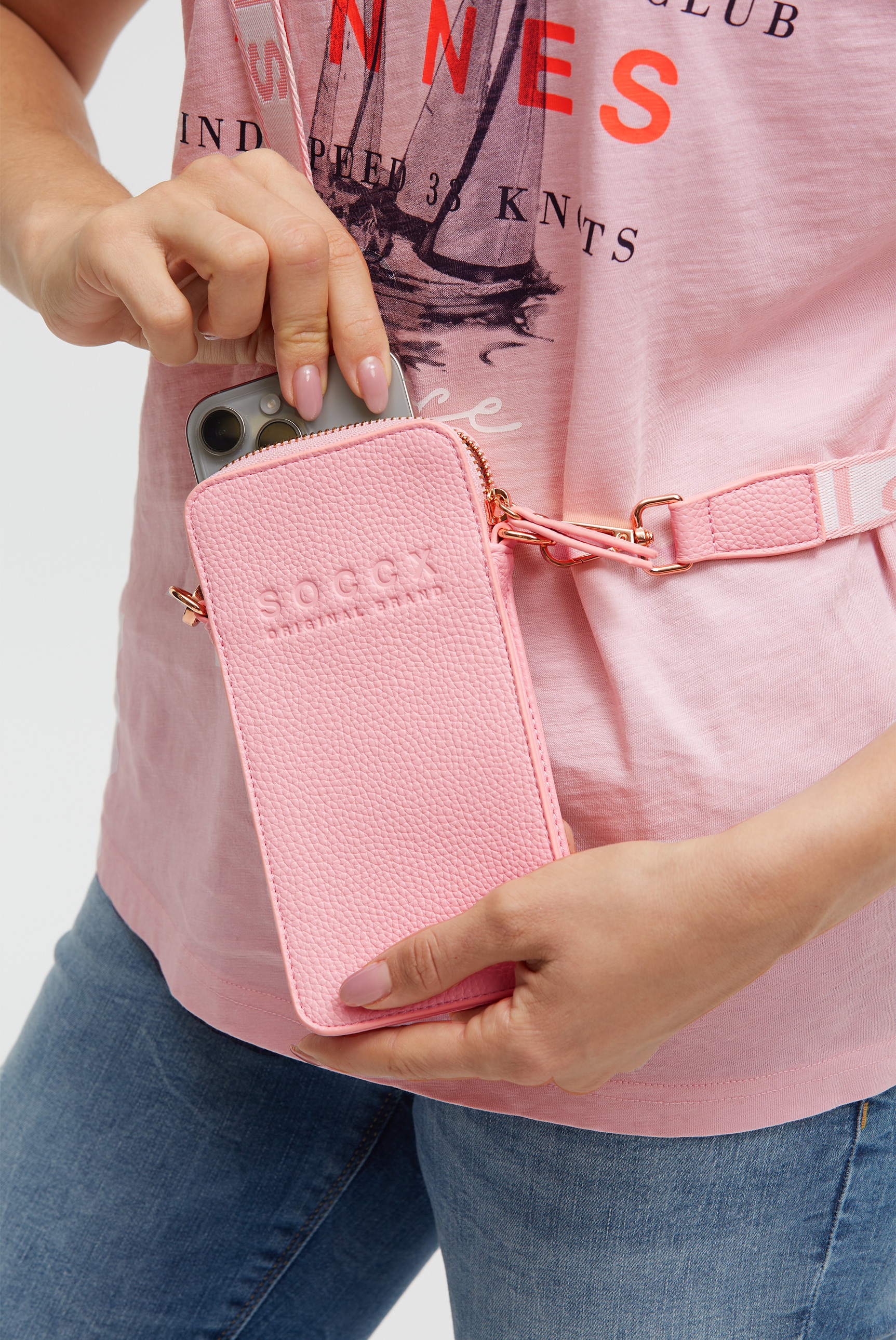 SOCCX Handytasche mit abnehmbarem Schulterriemen