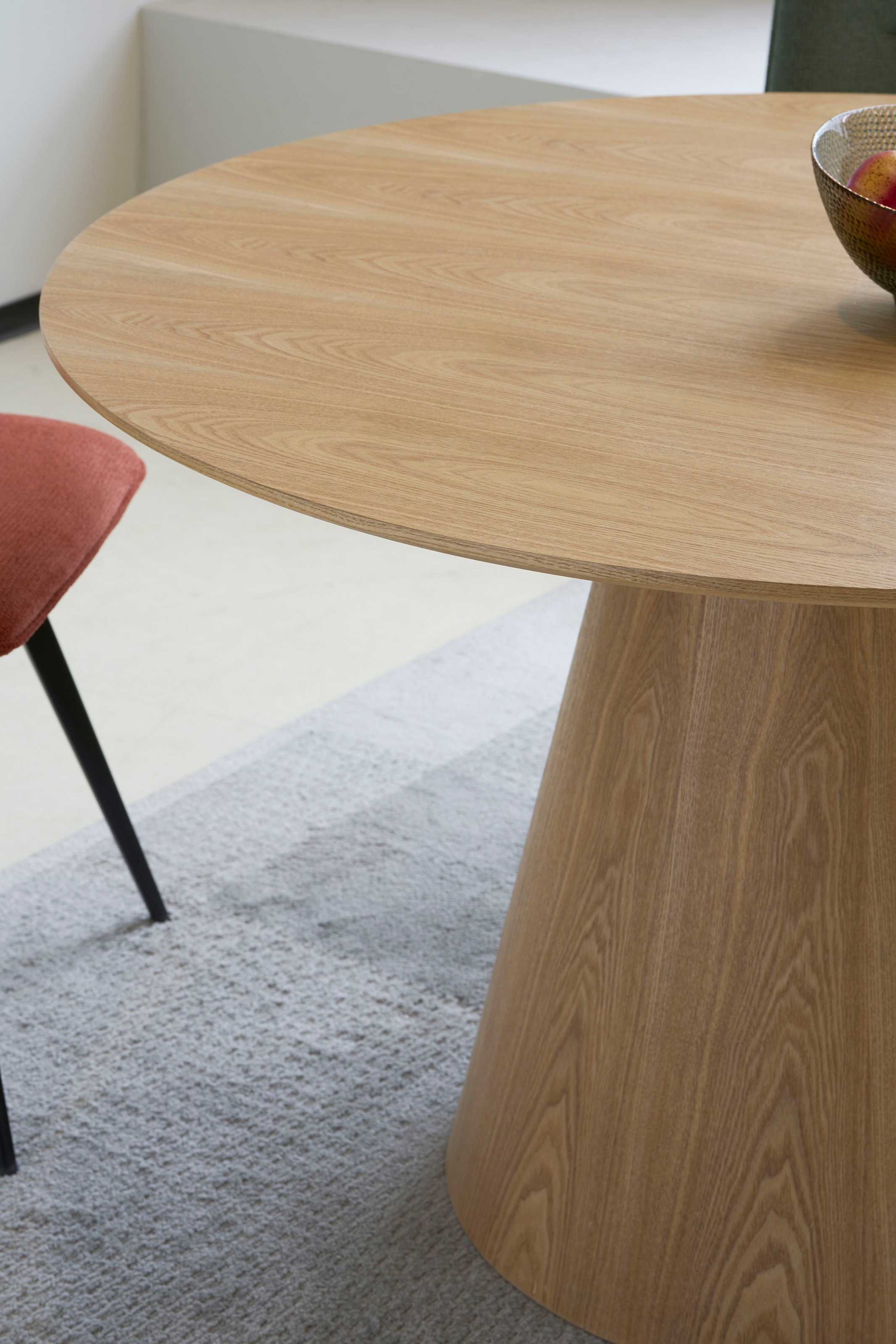 byLIVING Esstisch »Rond«, mit Echtholz-Furnier Eiche natur,rund, Durchmesser 120 cm