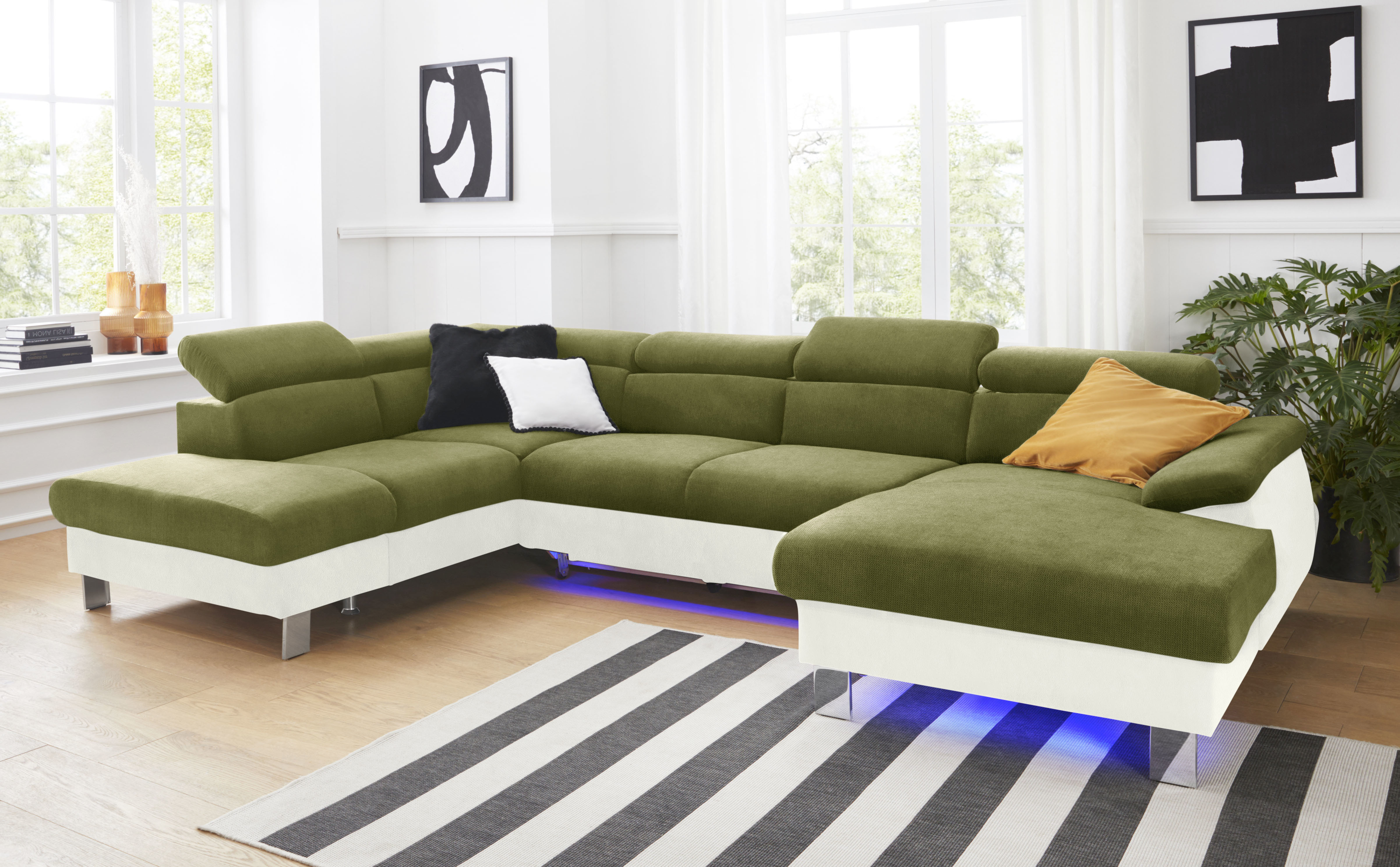COTTA Wohnlandschaft "Komaris U-Form, B: 320 cm" mit Kopfteilverstellung, optional Schlaffunktion, Bettkasten & Licht