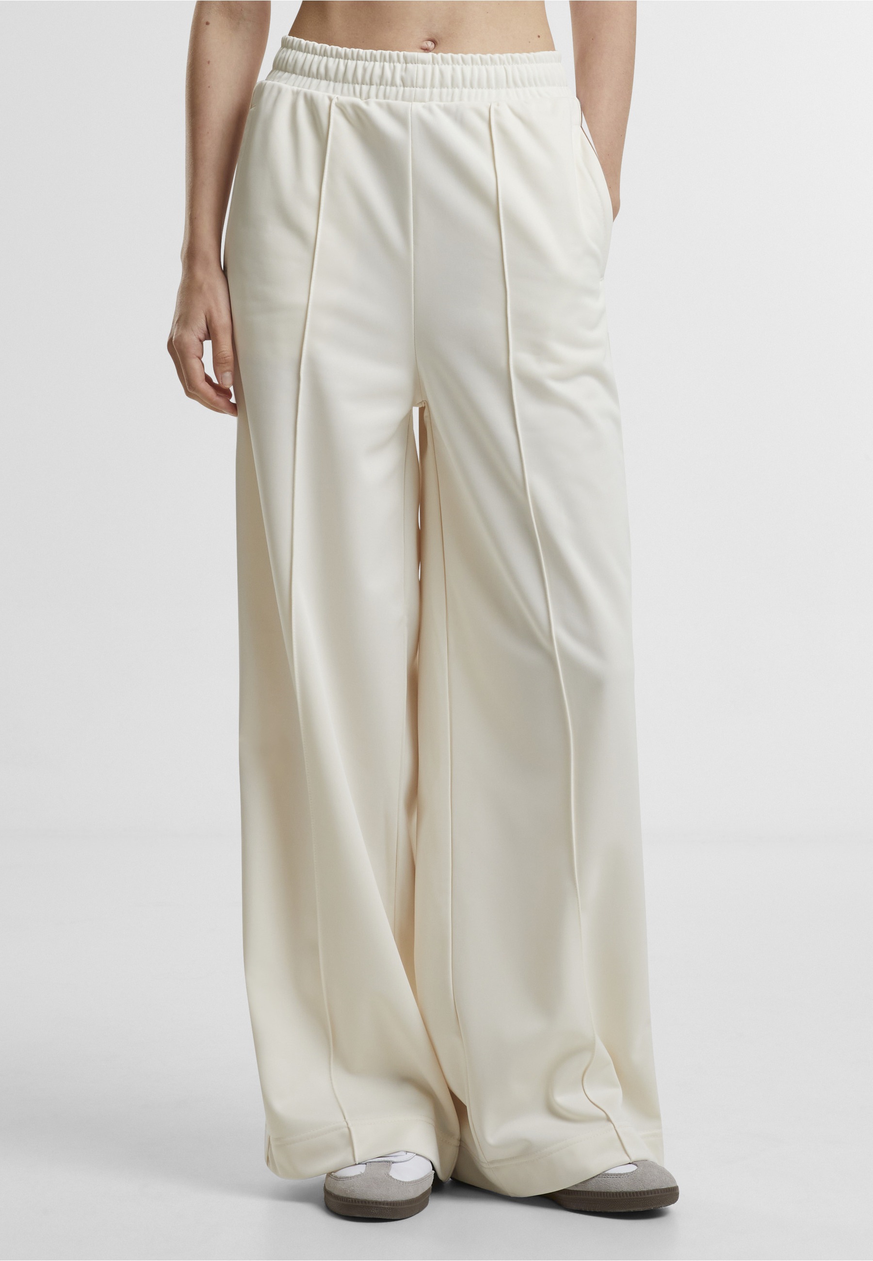 Thumbnail - URBAN CLASSICS Stoffhose "Urban Classics Damen Ladies Pin Tuck Track Pants"