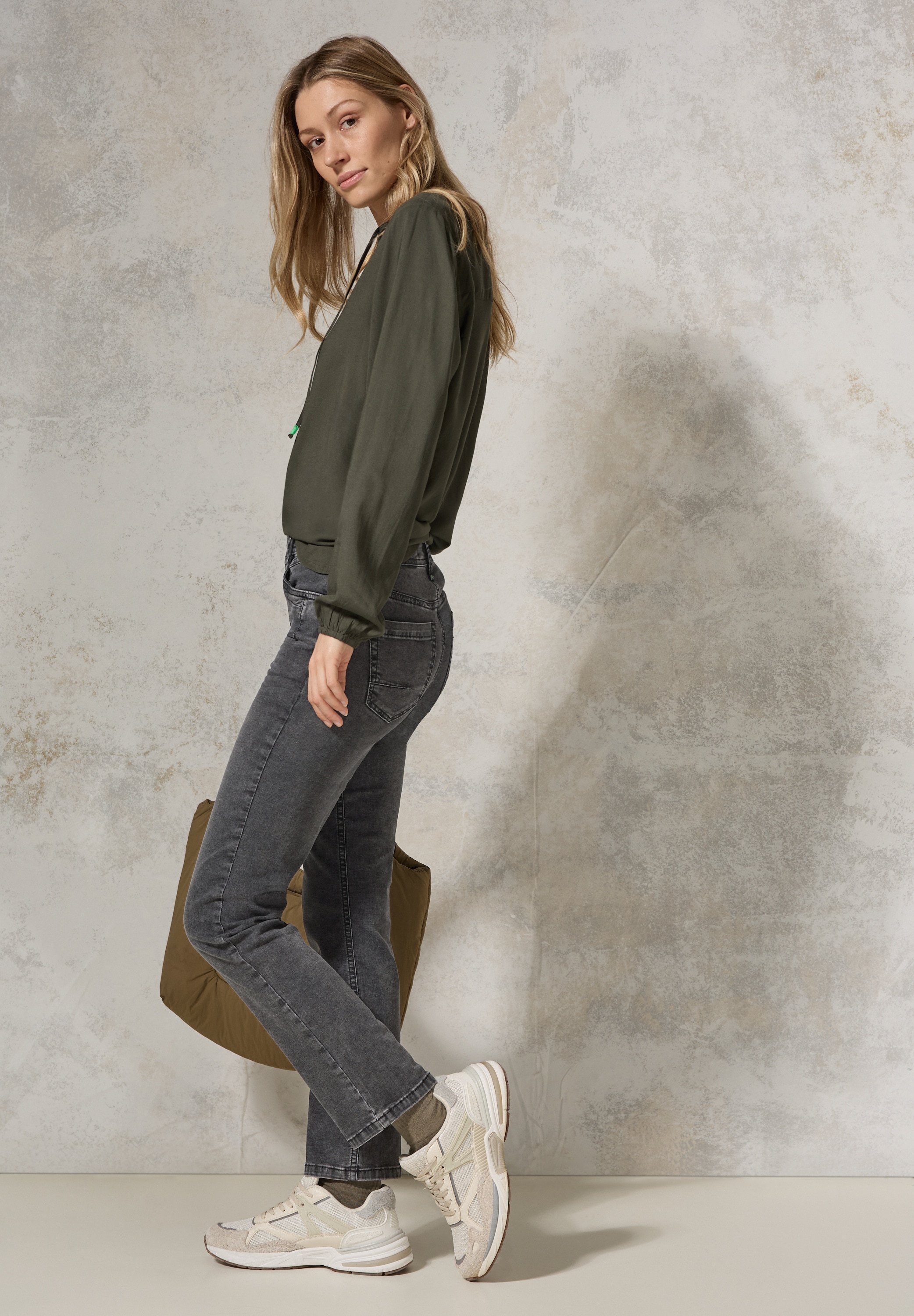 Cecil Regular-fit-Jeans »Style Scarlett«, in schöner Basic-Waschung