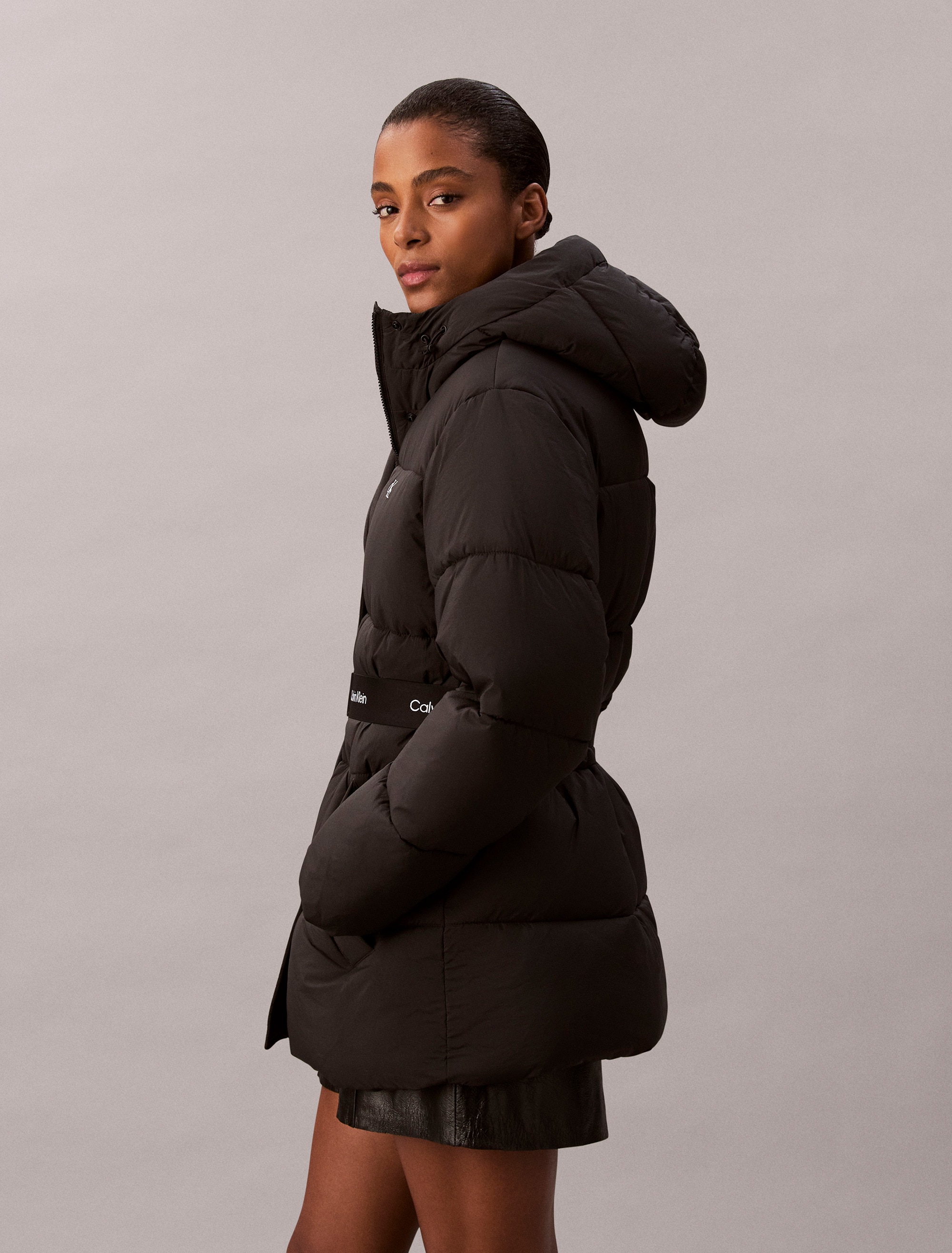 Calvin Klein Jeans Steppjacke »BELTED MIDWEIGHT PUFFER«, mit Kapuze, Mit Rundhalsausschnitt, regular fit