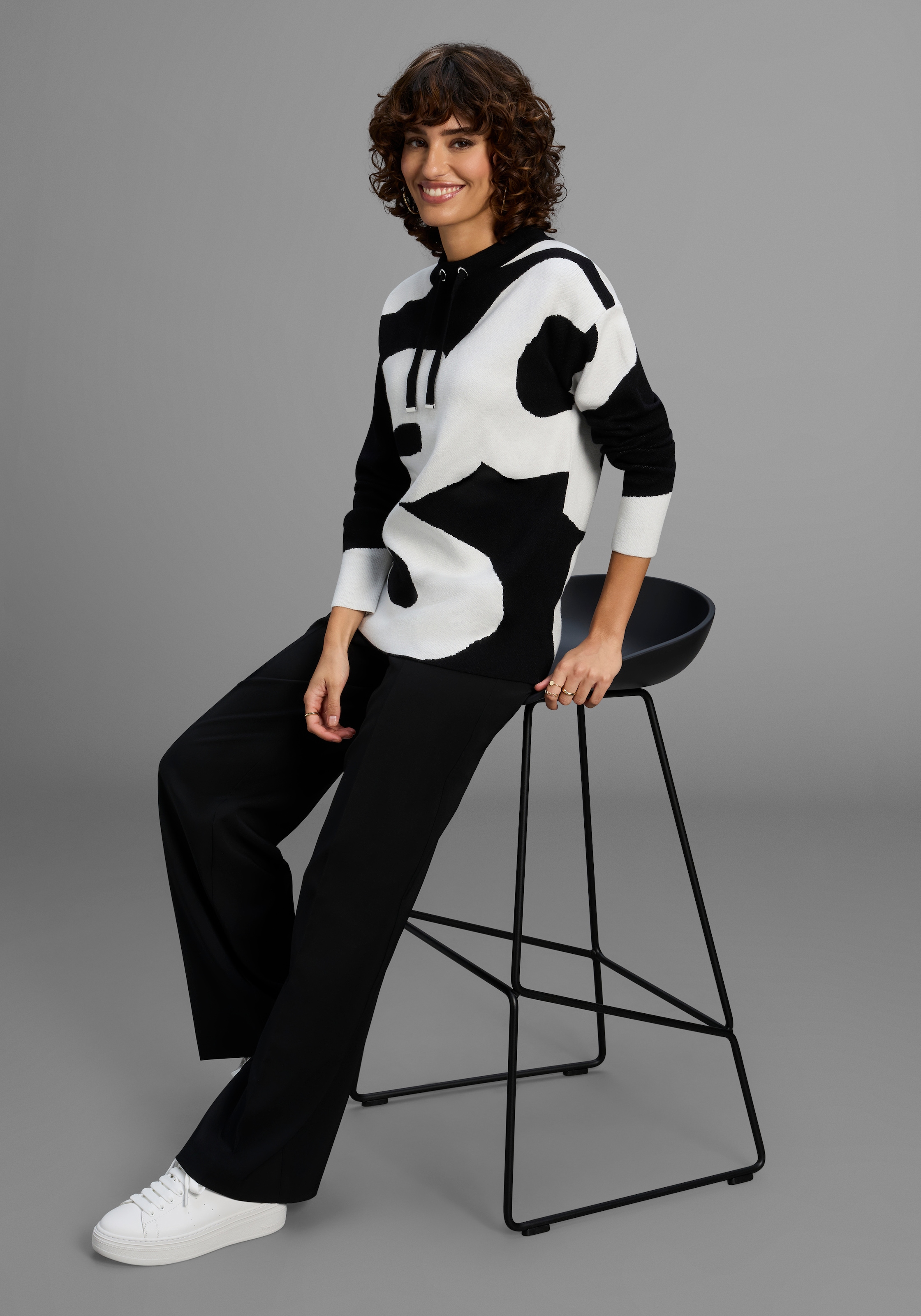 Laura Scott Jacquardpullover, mit abstraktem Muster und Bindebändern - NEUE KOLLEKTION