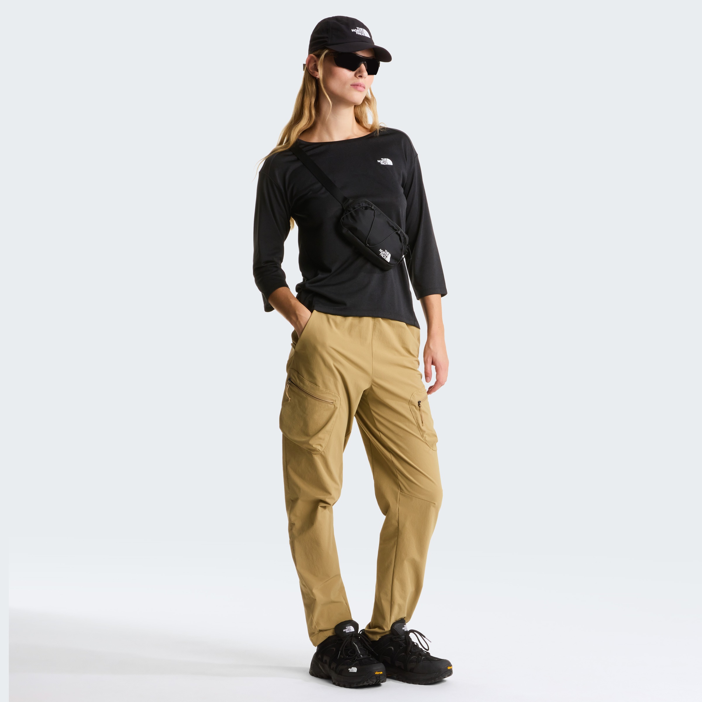 The North Face T-Shirt »W TANKEN 3/4 T-SHIRT« für sportliche Aktivitäten und Fitness, sportlicher Stil