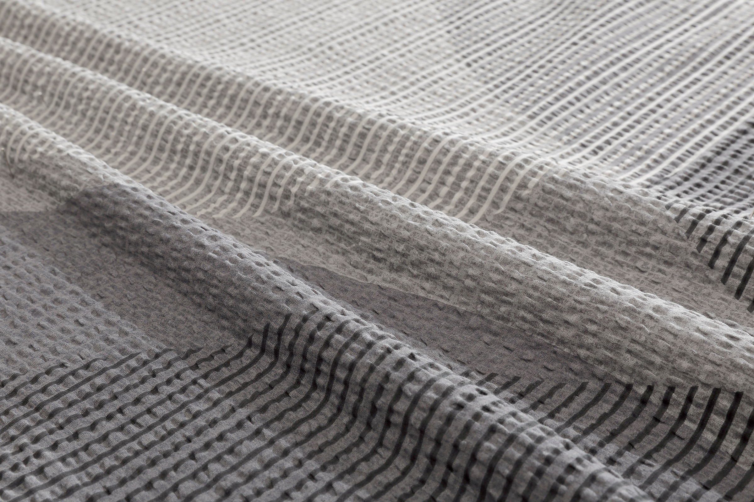 Thumbnail - BIERBAUM Bettwäsche "Carla in Gr. 135x200 oder 155x220 cm" 2 Bettwäsche aus Baumwolle, geometrische Bettwäsche mit Reißv...