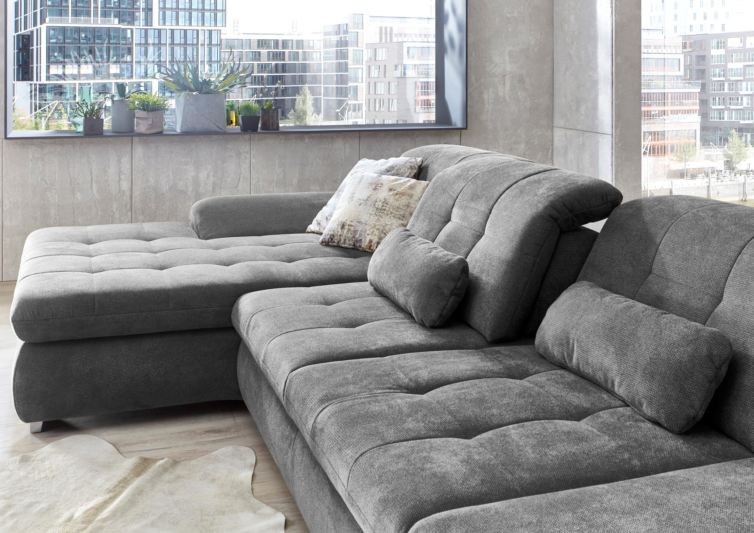 Die PlanBar Ecksofa »MP-IN17004 L-Form«, wahlweise mit Bettfunktion, Sitztiefen- und Kopfteilverstellung