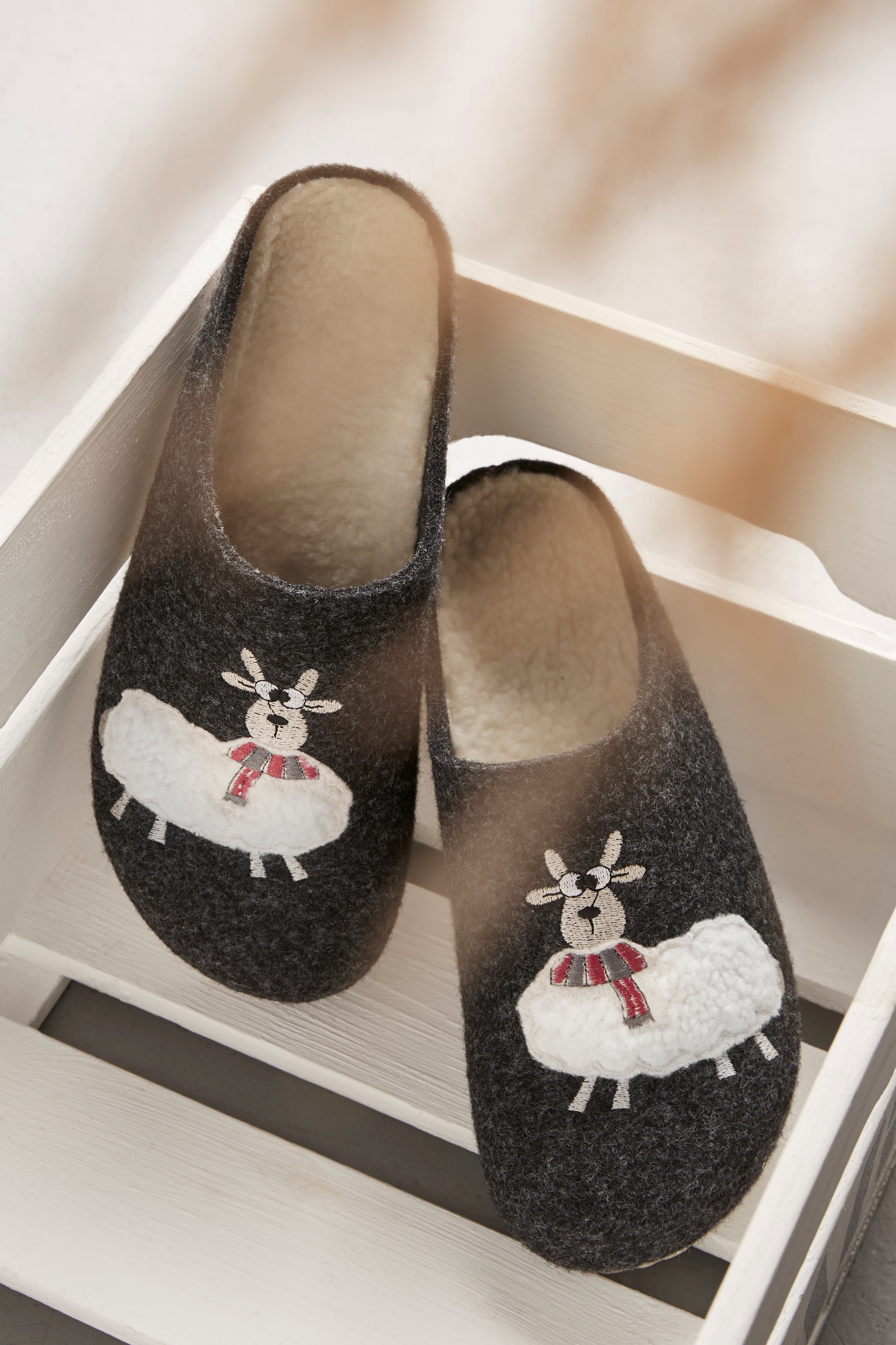 Aniston SHOES Clog Hausschuh, Schlappen, Homeslipper - NEUE KOLLEKTION günstig online kaufen