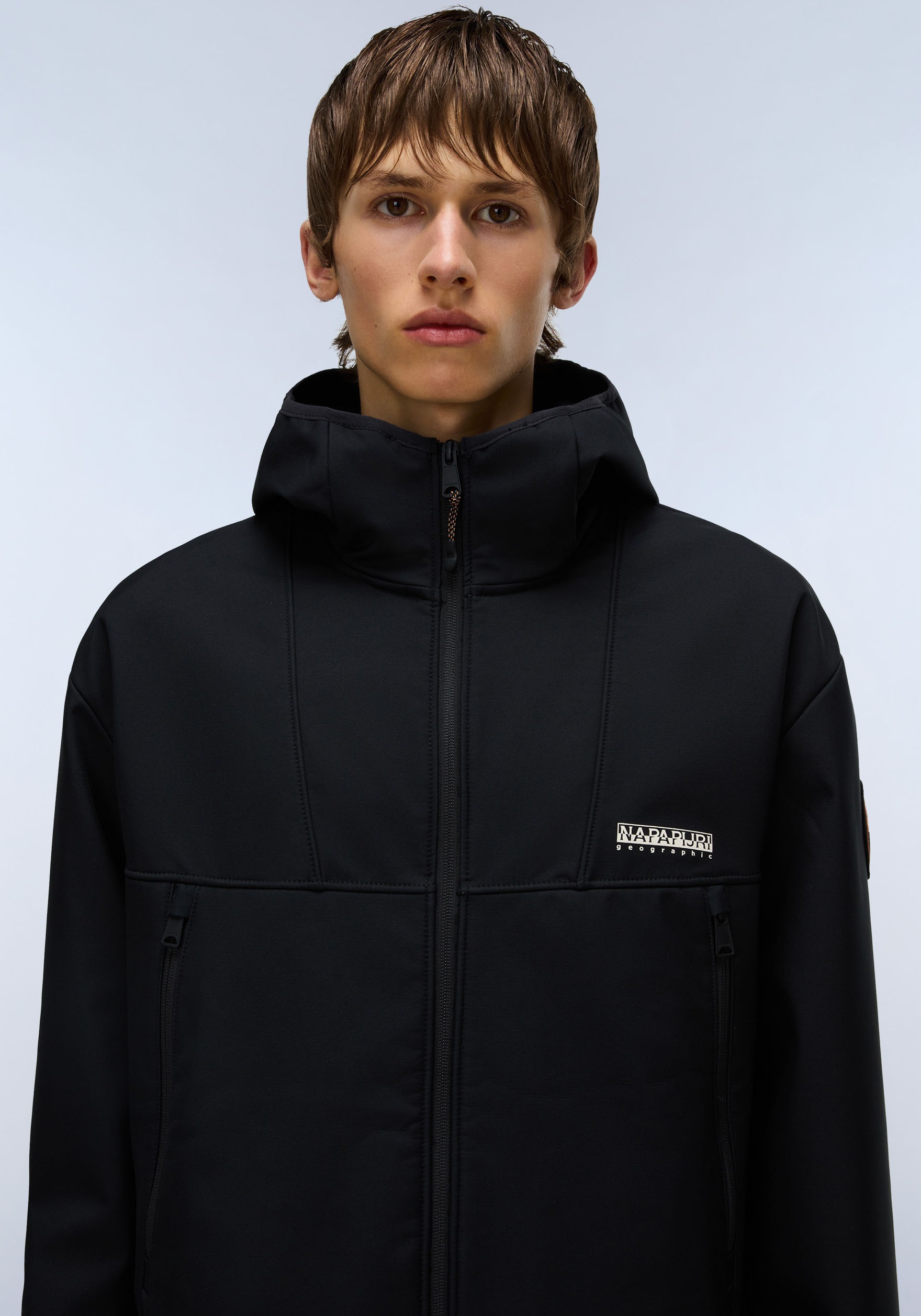 Napapijri Softshelljacke "BIOIS", mit Kapuze, Reißverschlusstaschen, normal günstig online kaufen